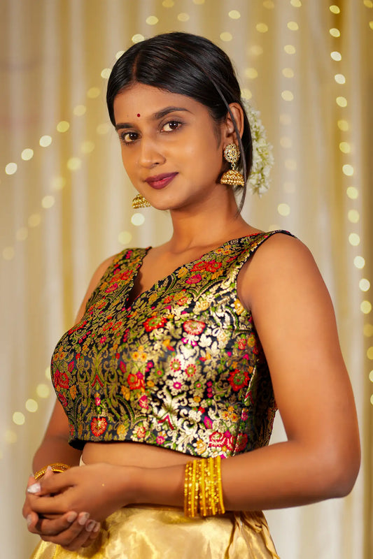 Flower Core  V-neck Banarasi Blouse