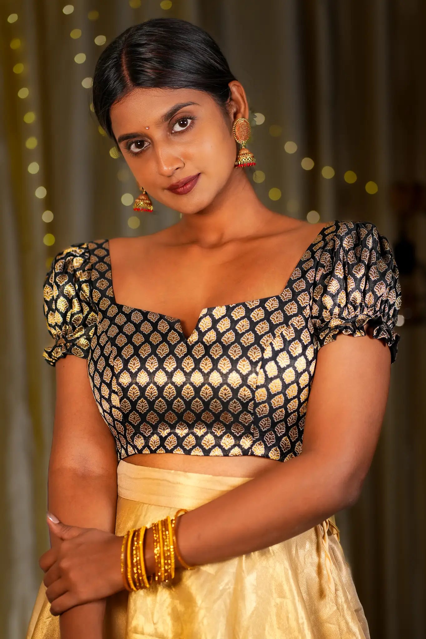 Not Null Banarasi Puff Sleeve Blouse