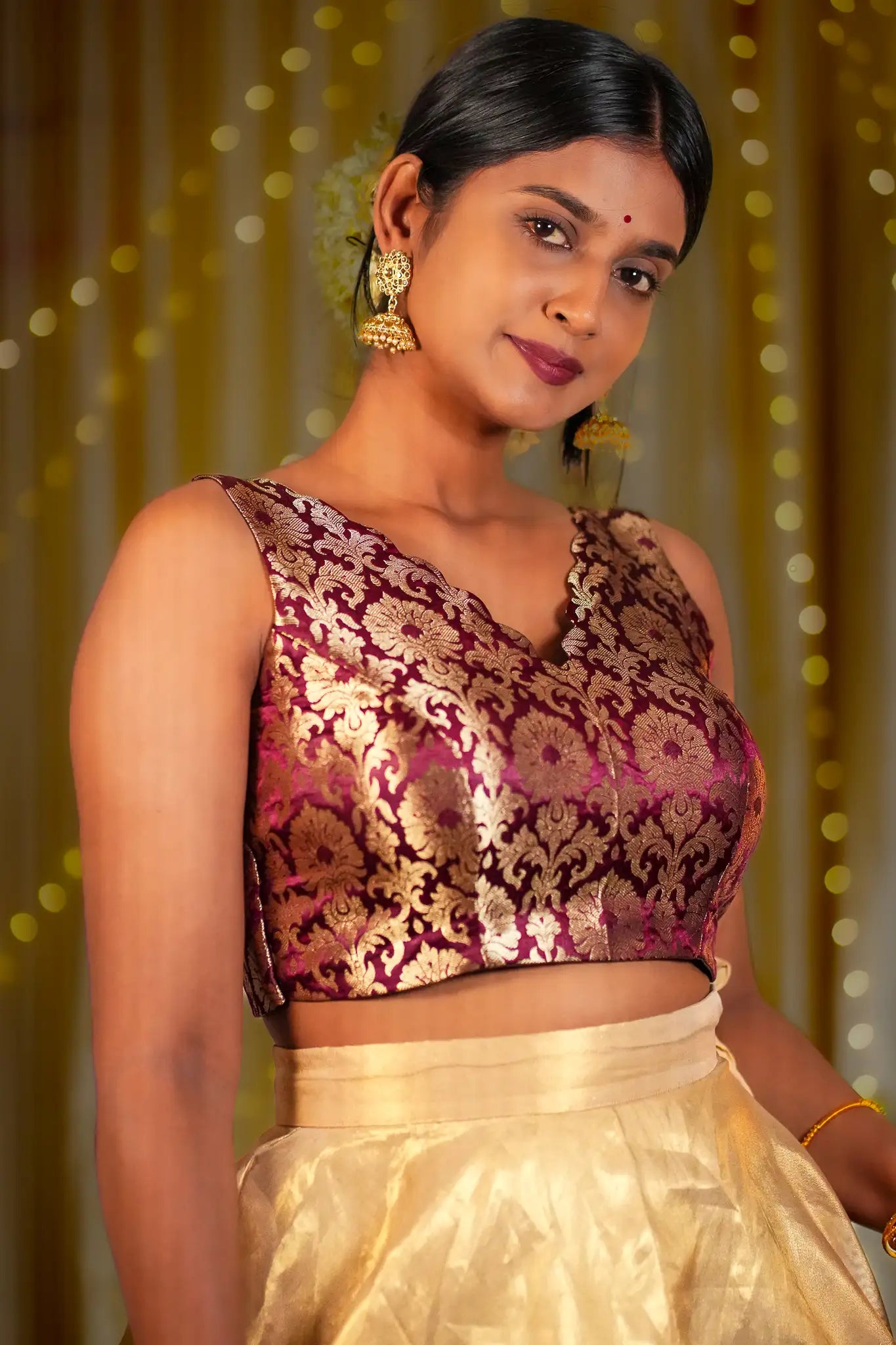 Fiddle Rose V-neck Banarasi Blouse