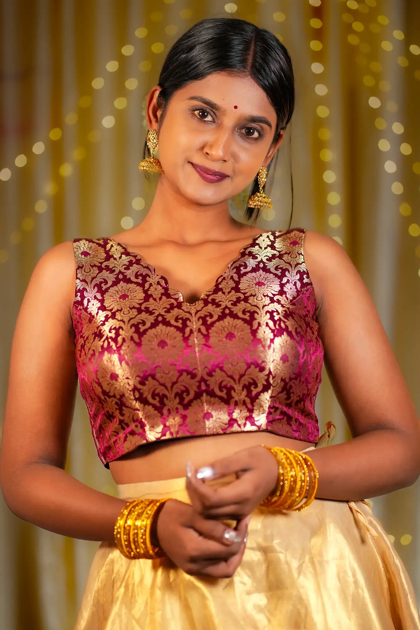 Fiddle Rose V-neck Banarasi Blouse