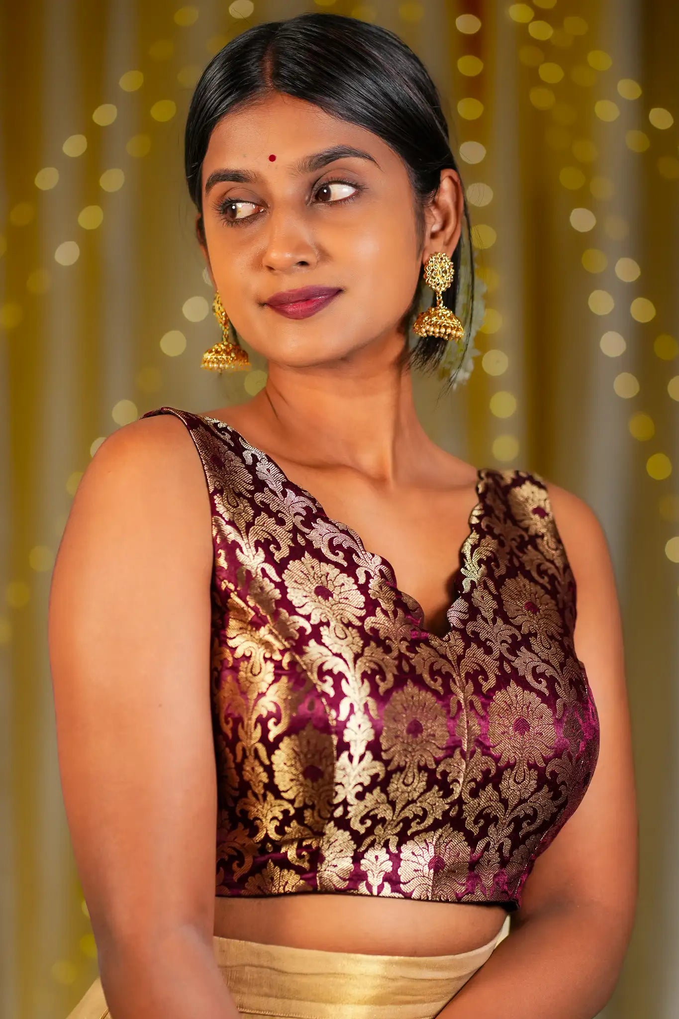 Fiddle Rose V-neck Banarasi Blouse
