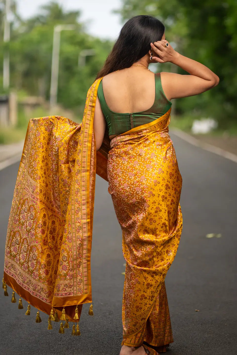 Floral-Turmeric-Yellow-Jamawar-Katan-Banarasi-Silk-Saree-I-Love-Sarees