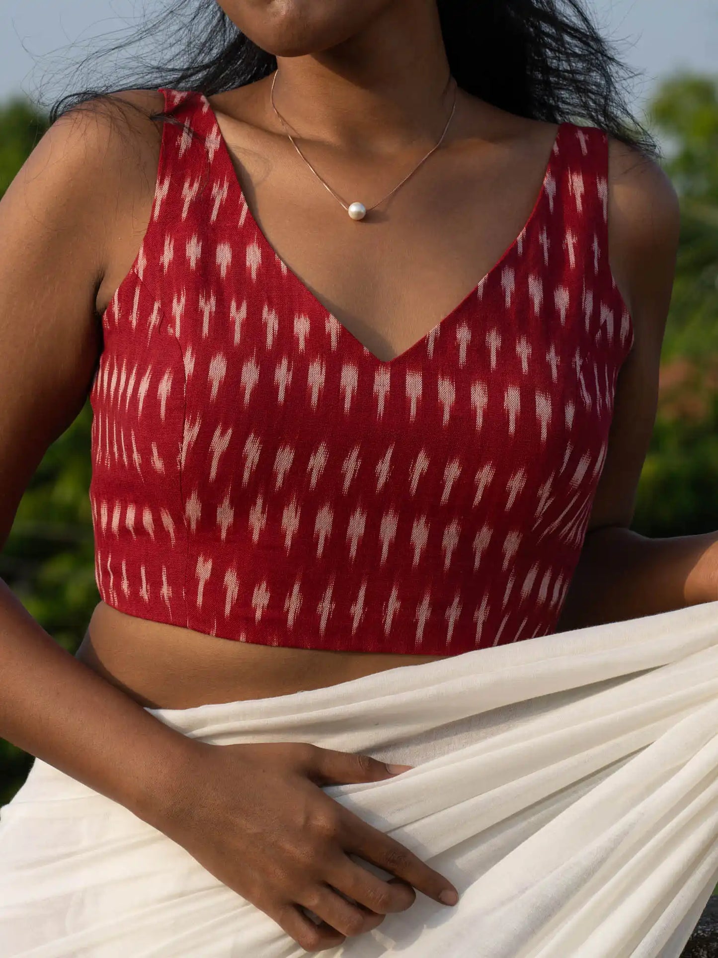 Mood for Love Sleeveless Blouse