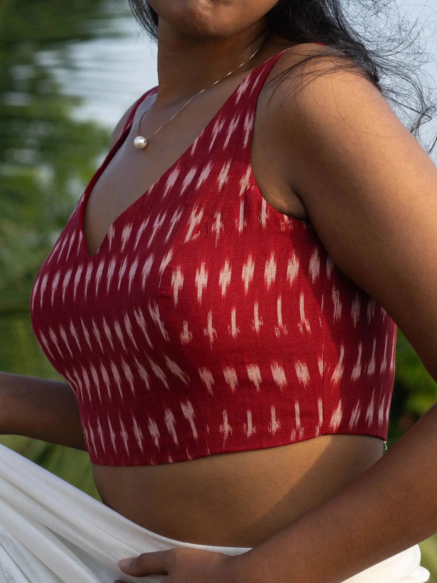 Mood for Love Sleeveless Blouse