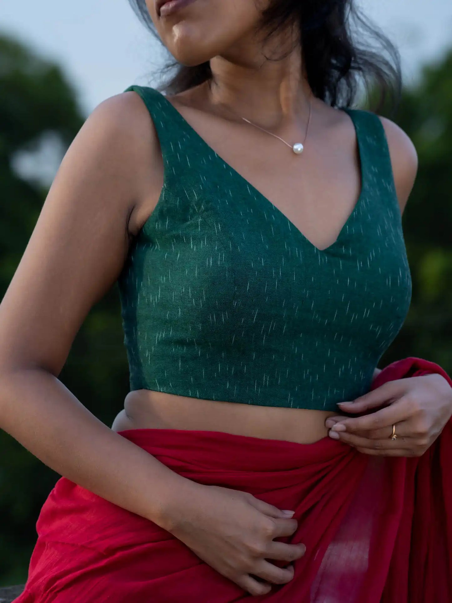 Moss Valley Sleeveless Blouse