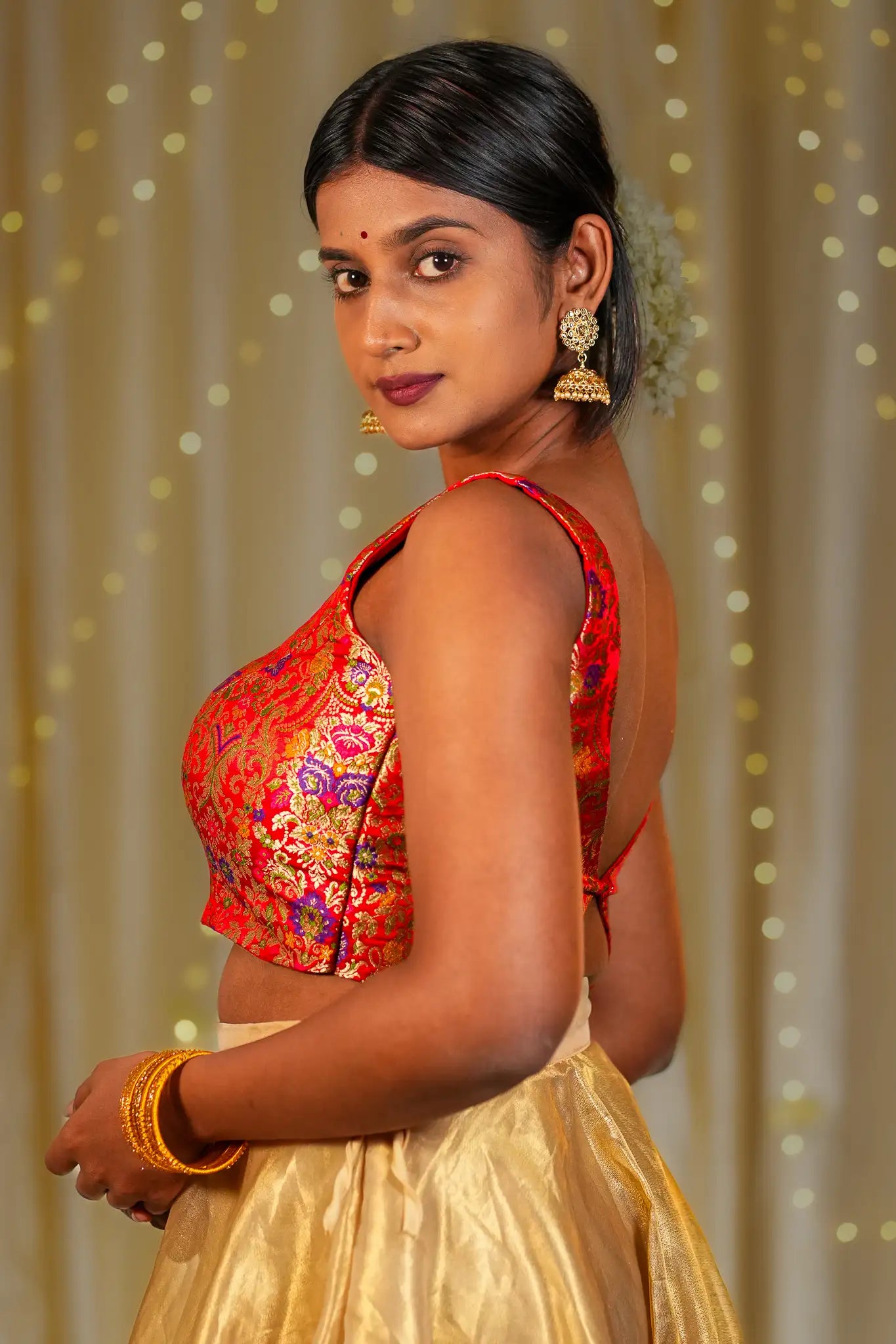 Autumn Gaze V-neck Banarasi Blouse