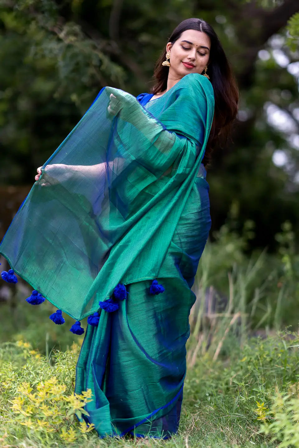 Takshvi Tissue Cotton Saree