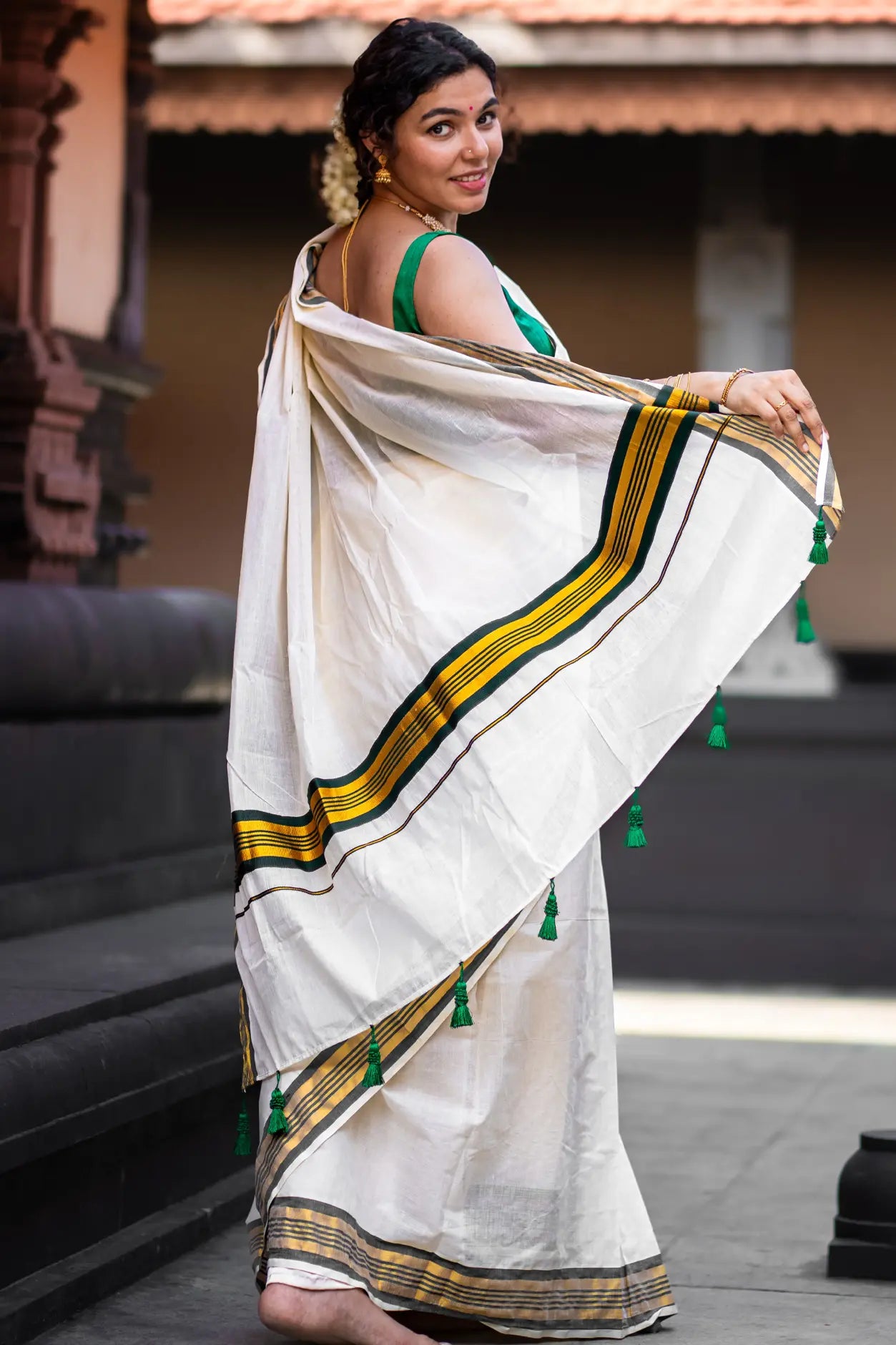 Tharangini Kerala Kasavu Saree