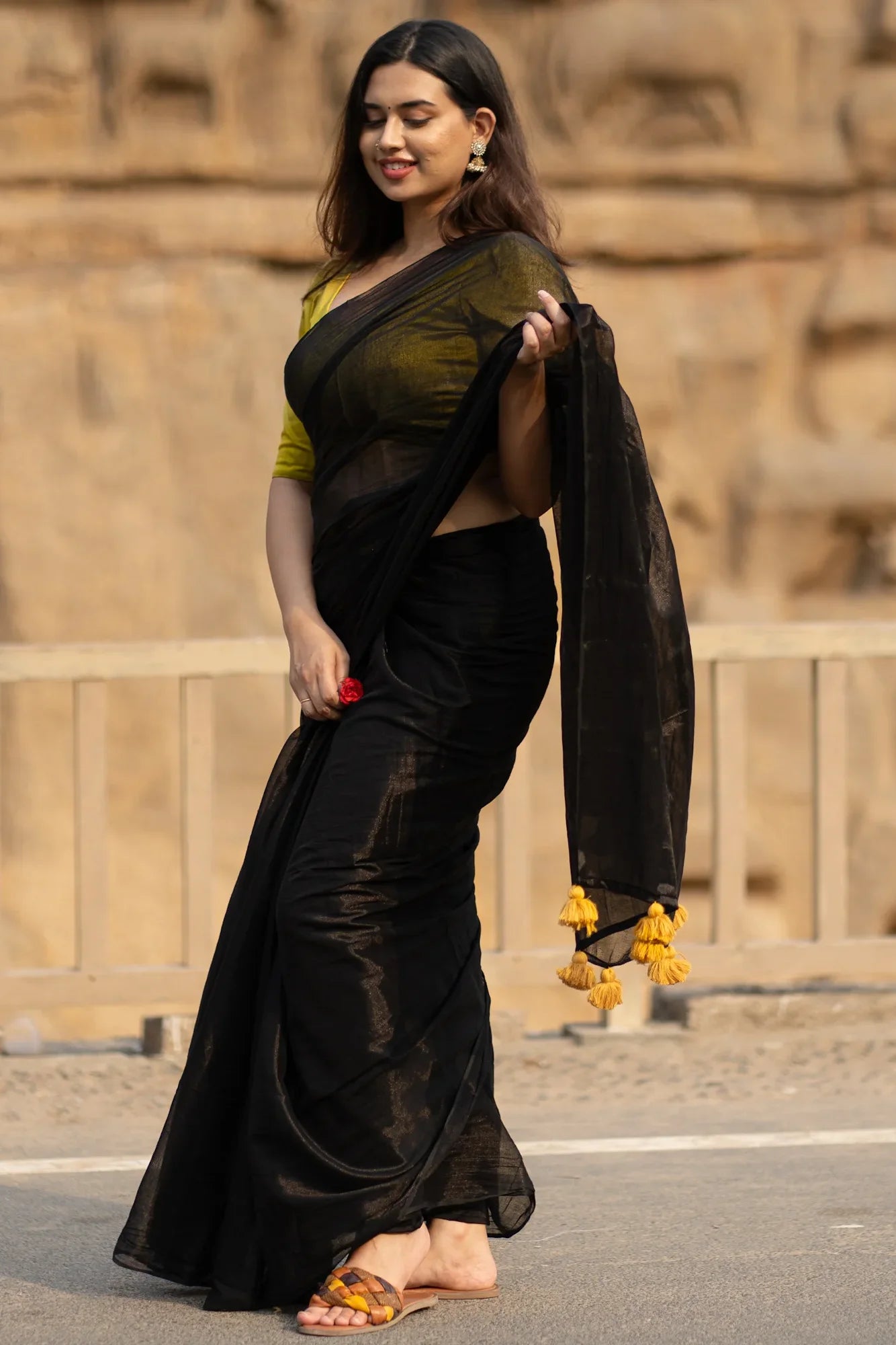 Yahvi Tissue Cotton Saree