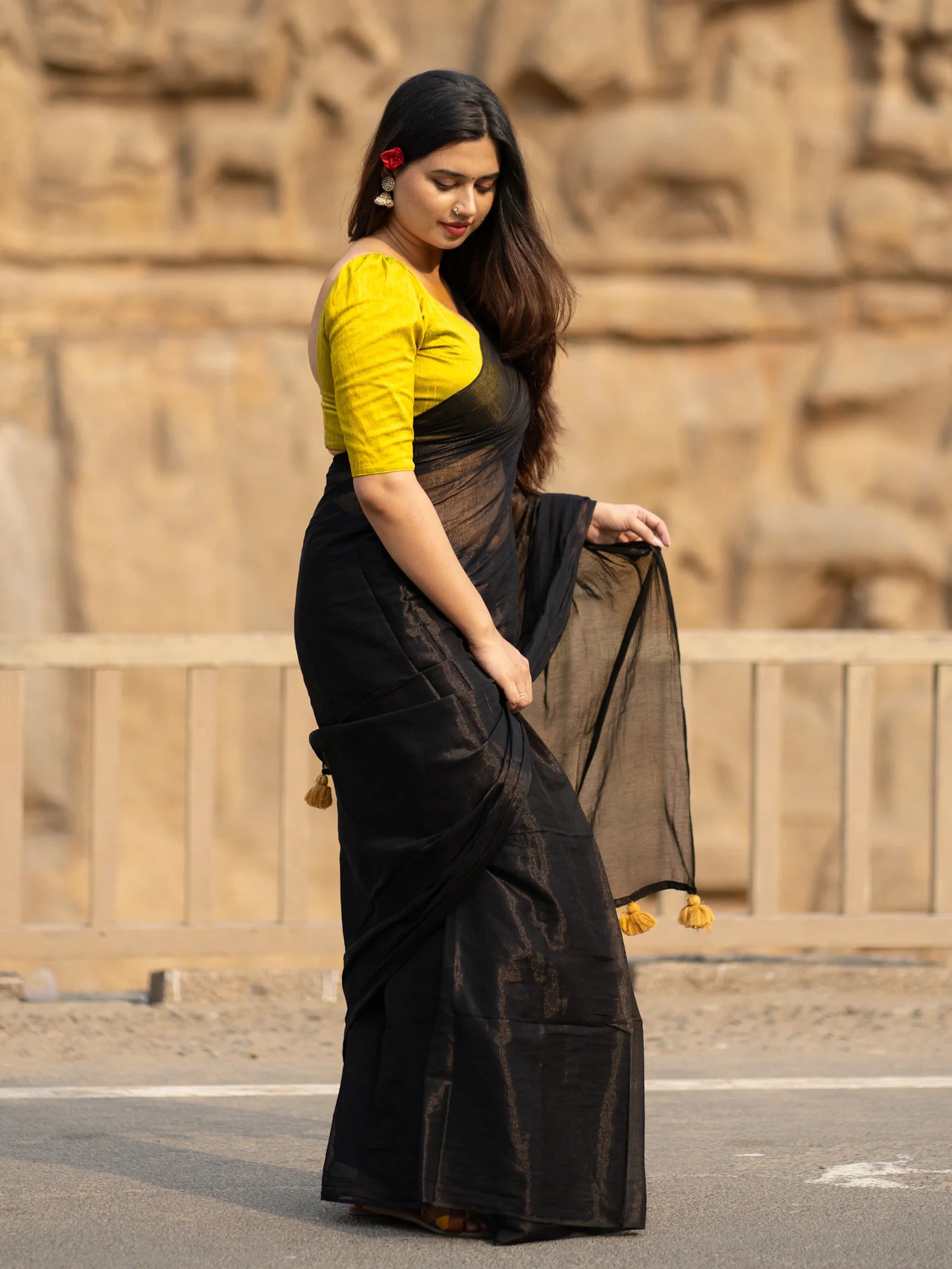 Yahvi Tissue Cotton Saree