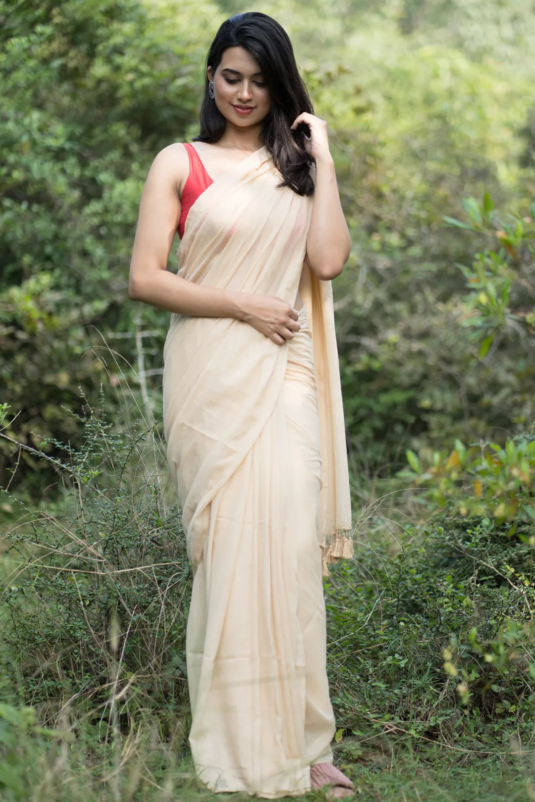 Plain Ivory handloom Cotton Saree with Tassels - I Love Sarees