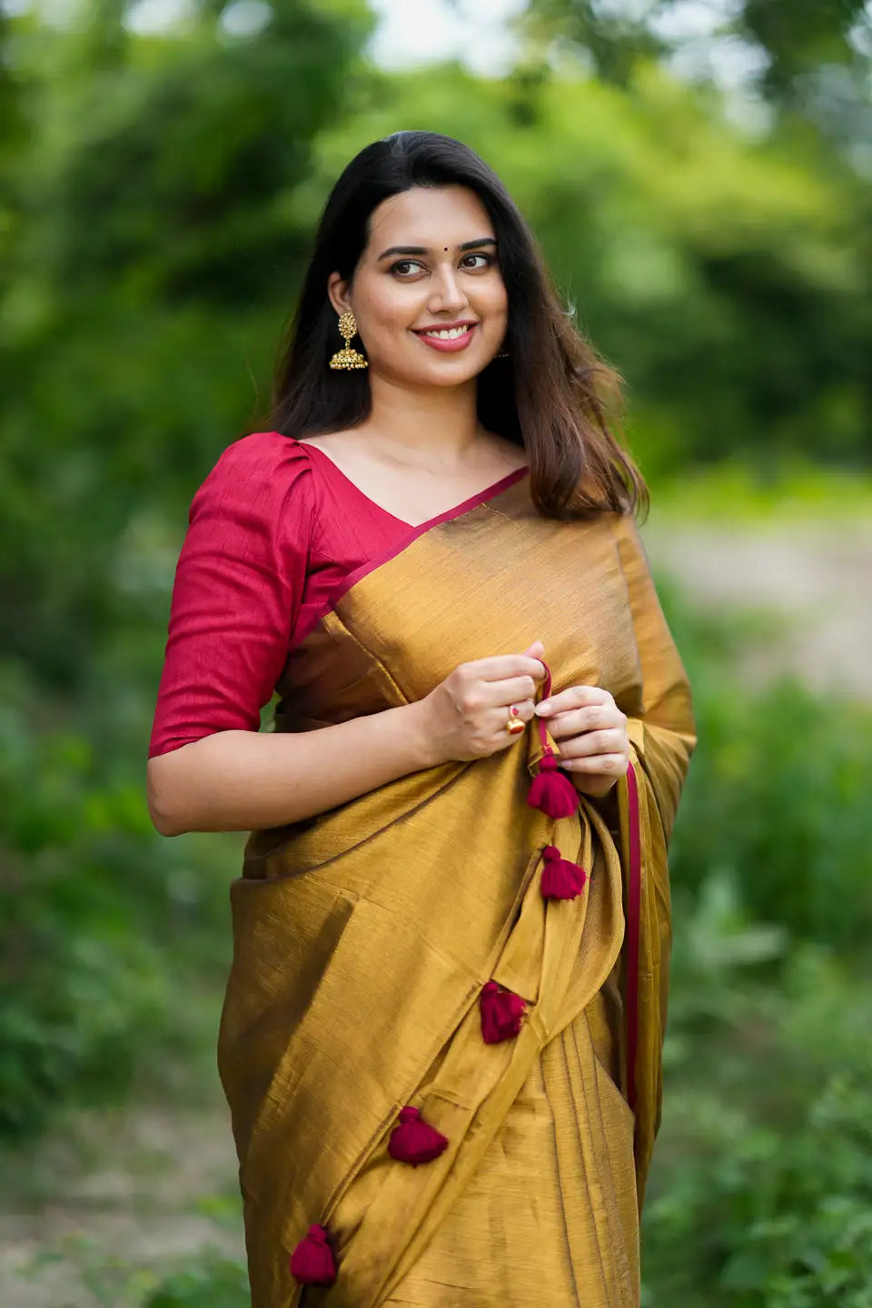 Aarvi Tissue Cotton Saree