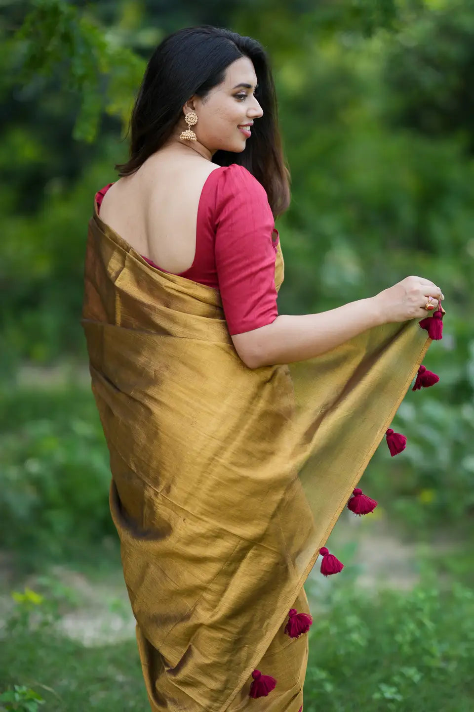 Aarvi Tissue Cotton Saree