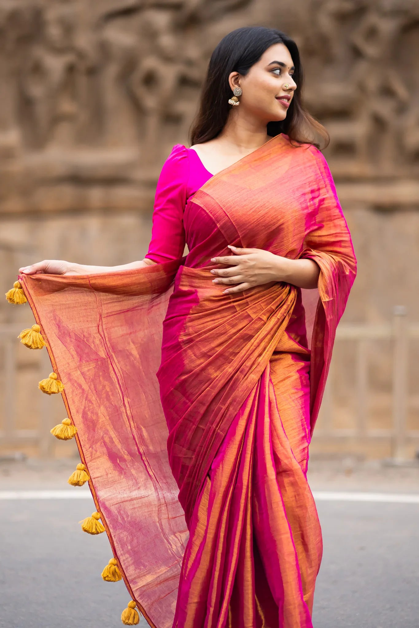 Aashvi-Golden-Pink-Cotton-Tissue-Saree