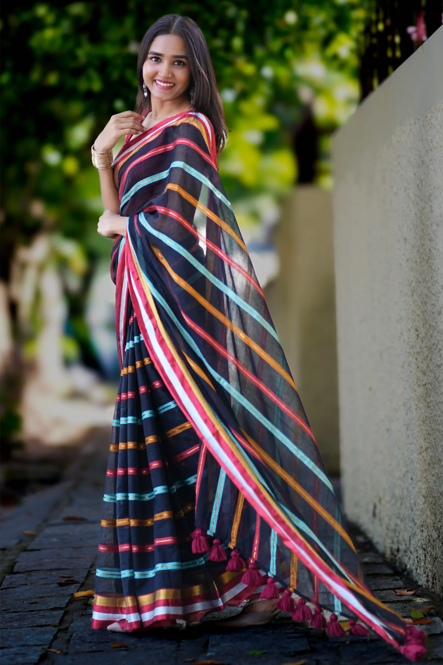 Kaala Viraasat Cotton Zari Saree