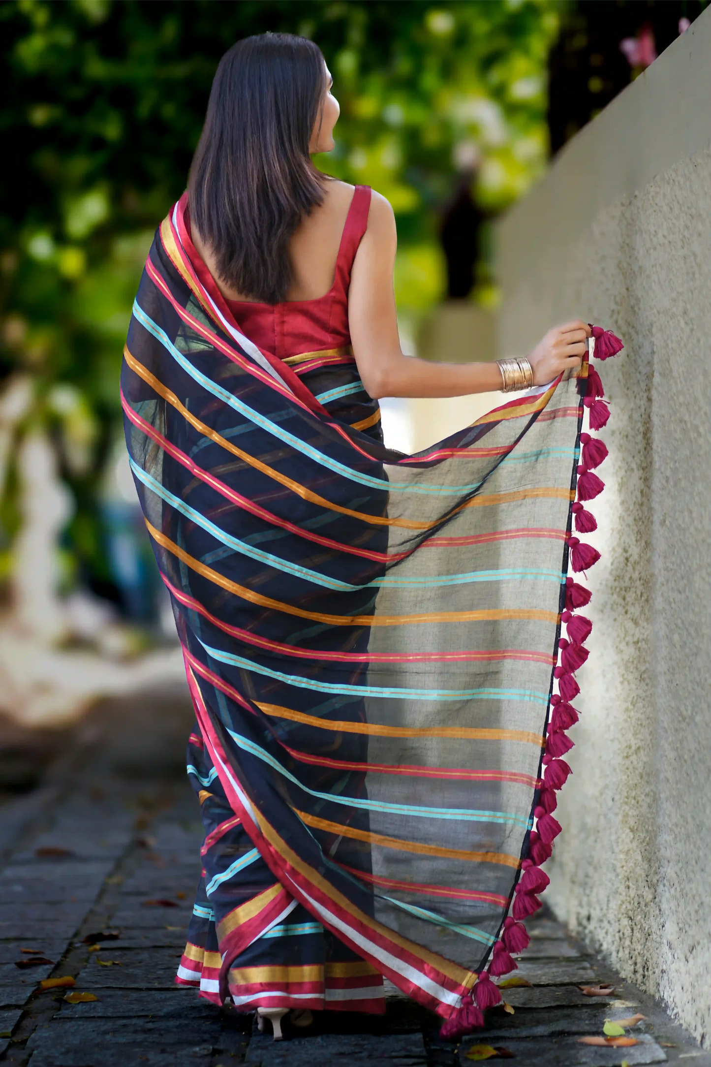 Kaala Viraasat Cotton Zari Saree