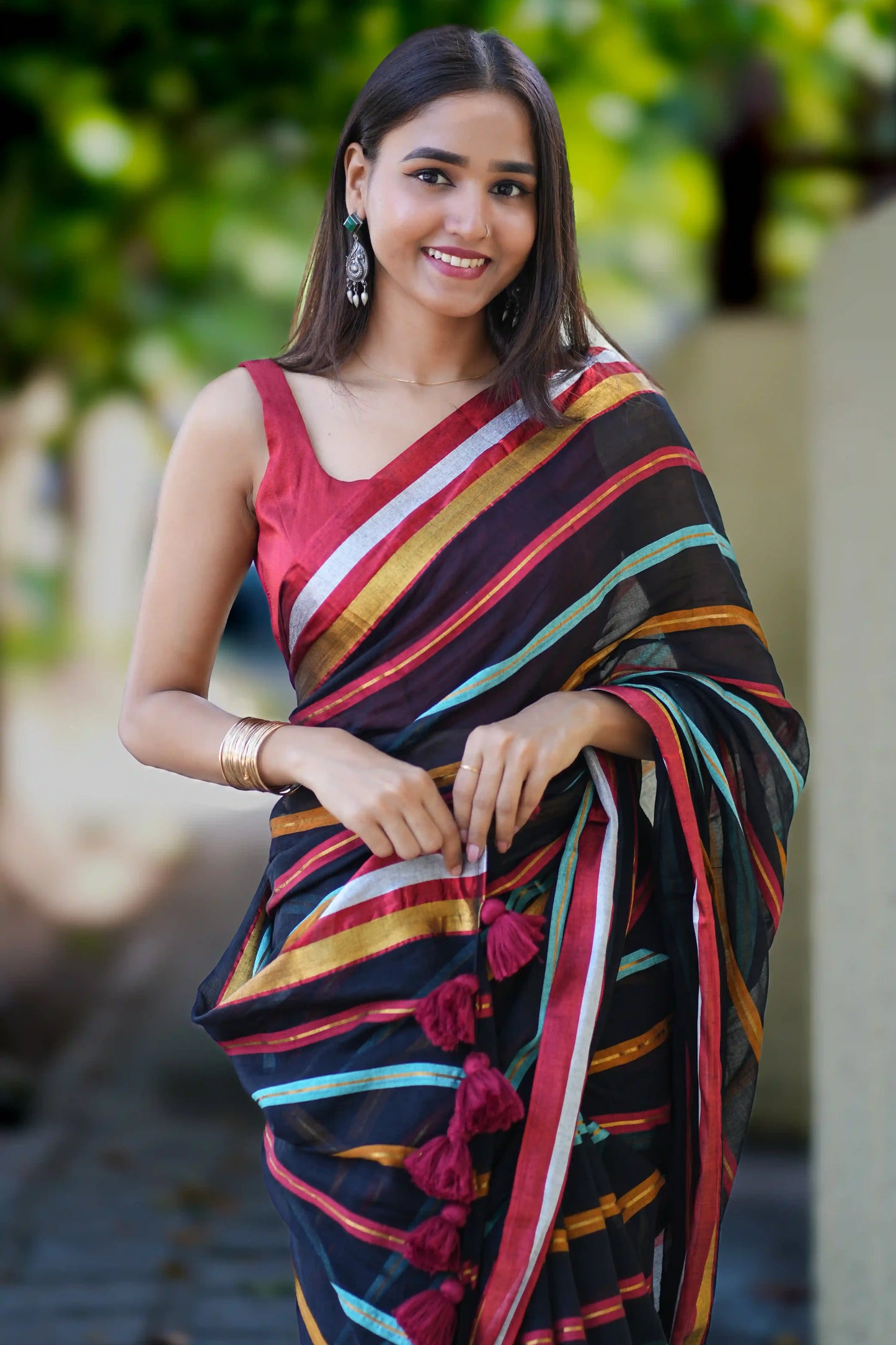 Kaala Viraasat Cotton Zari Saree