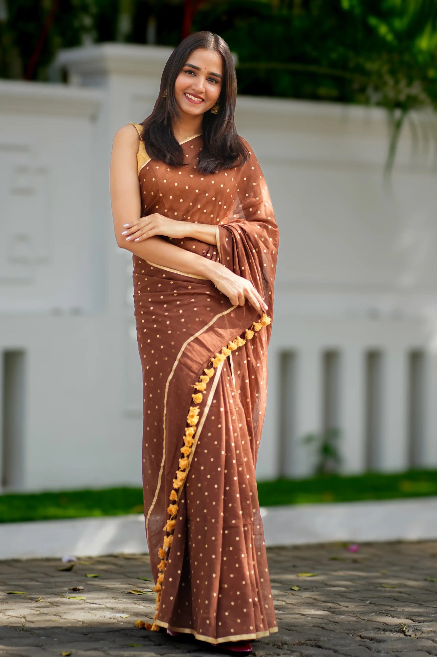 Cocoa Bindu Gold Polka Dot Cotton Saree