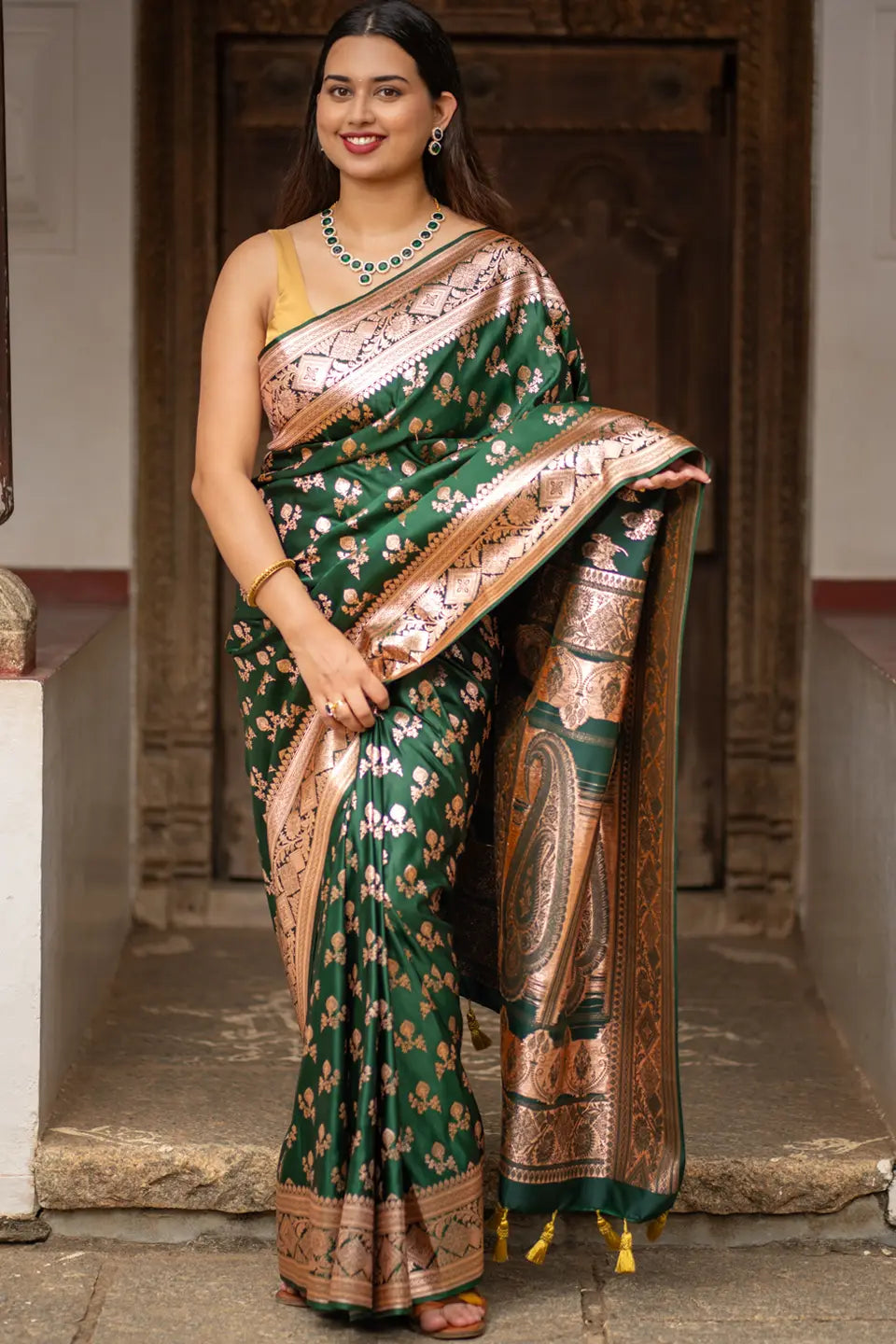 Ruci Banarasi Silk Saree with Golden Zari