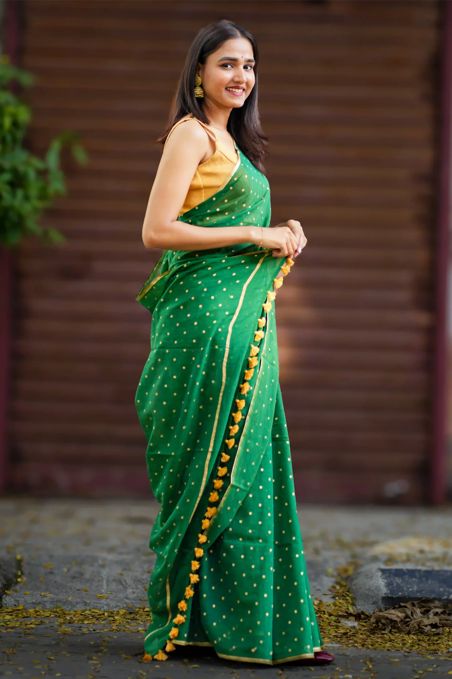 Neela Gold Polka Dot Cotton Saree