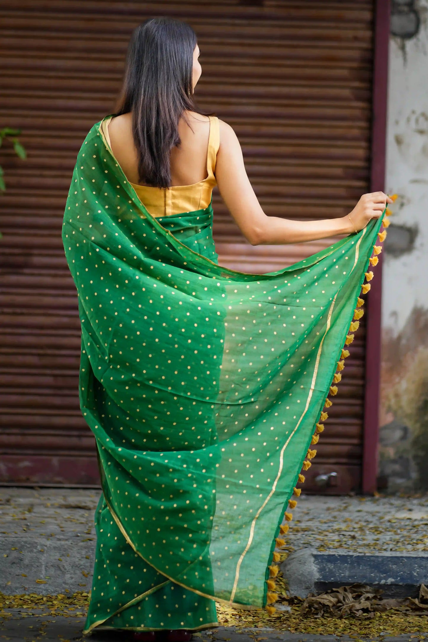 Neela Gold Polka Dot Cotton Saree