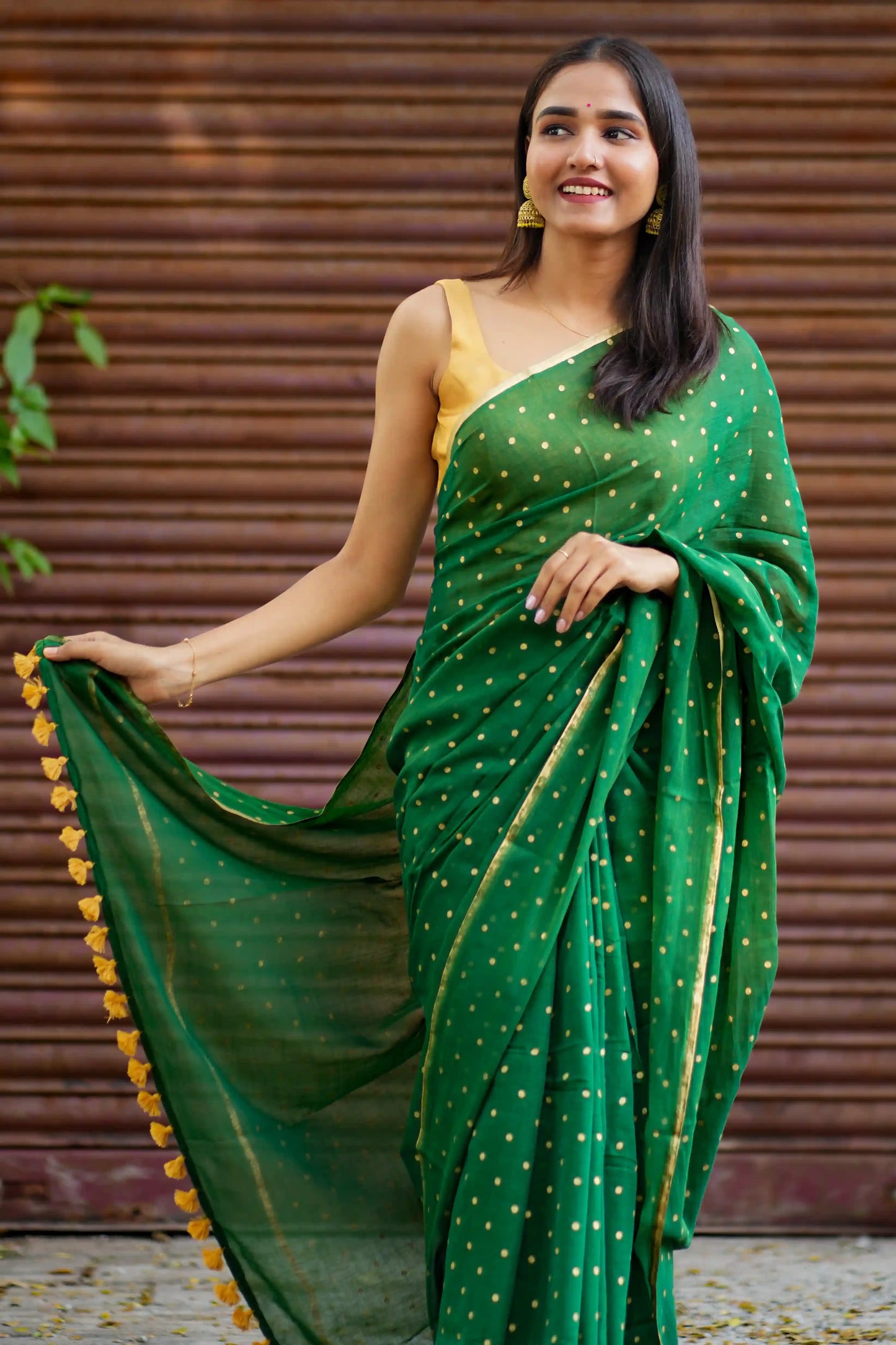 Neela Gold Polka Dot Cotton Saree