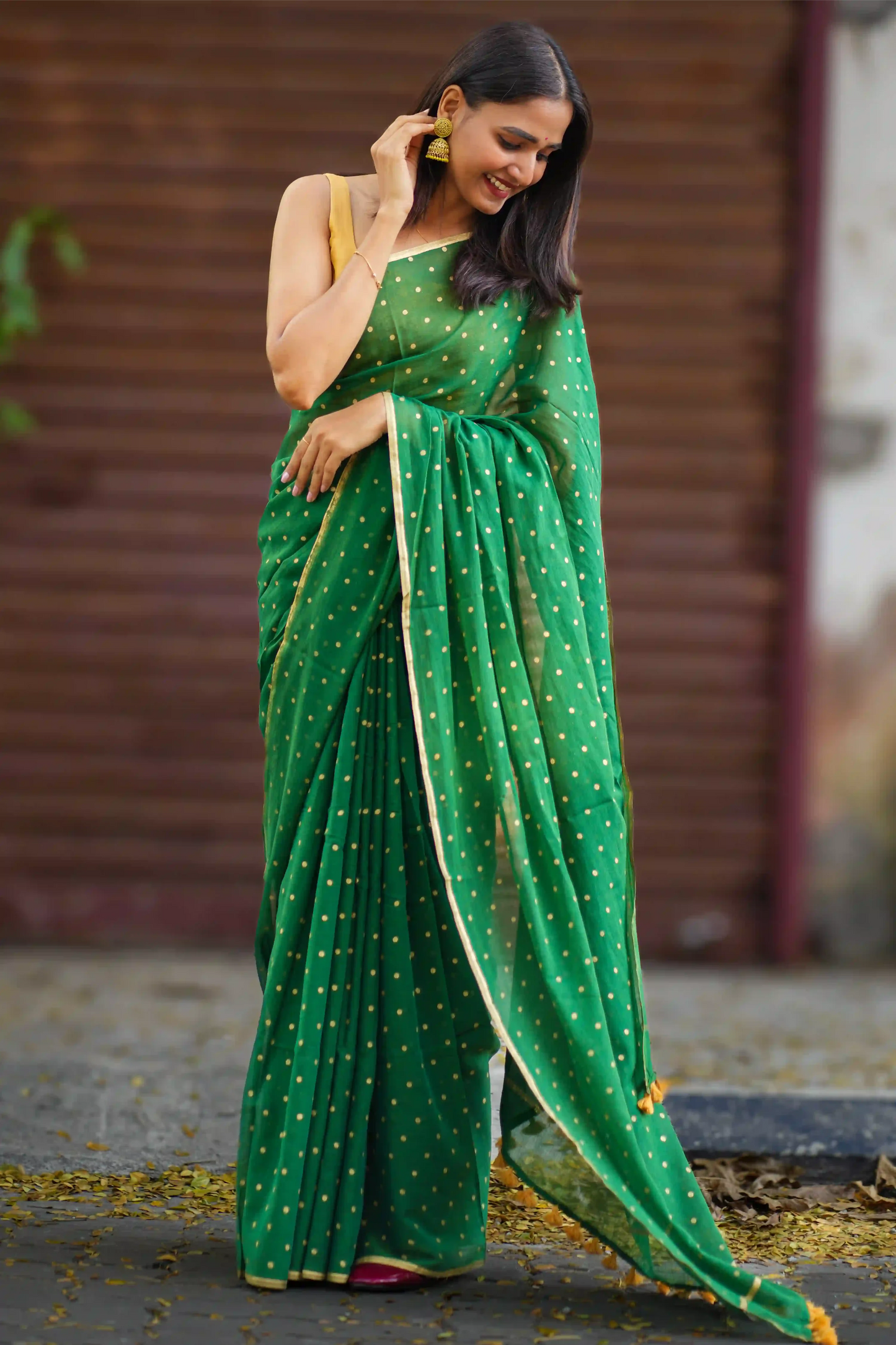 Neela Gold Polka Dot Cotton Saree