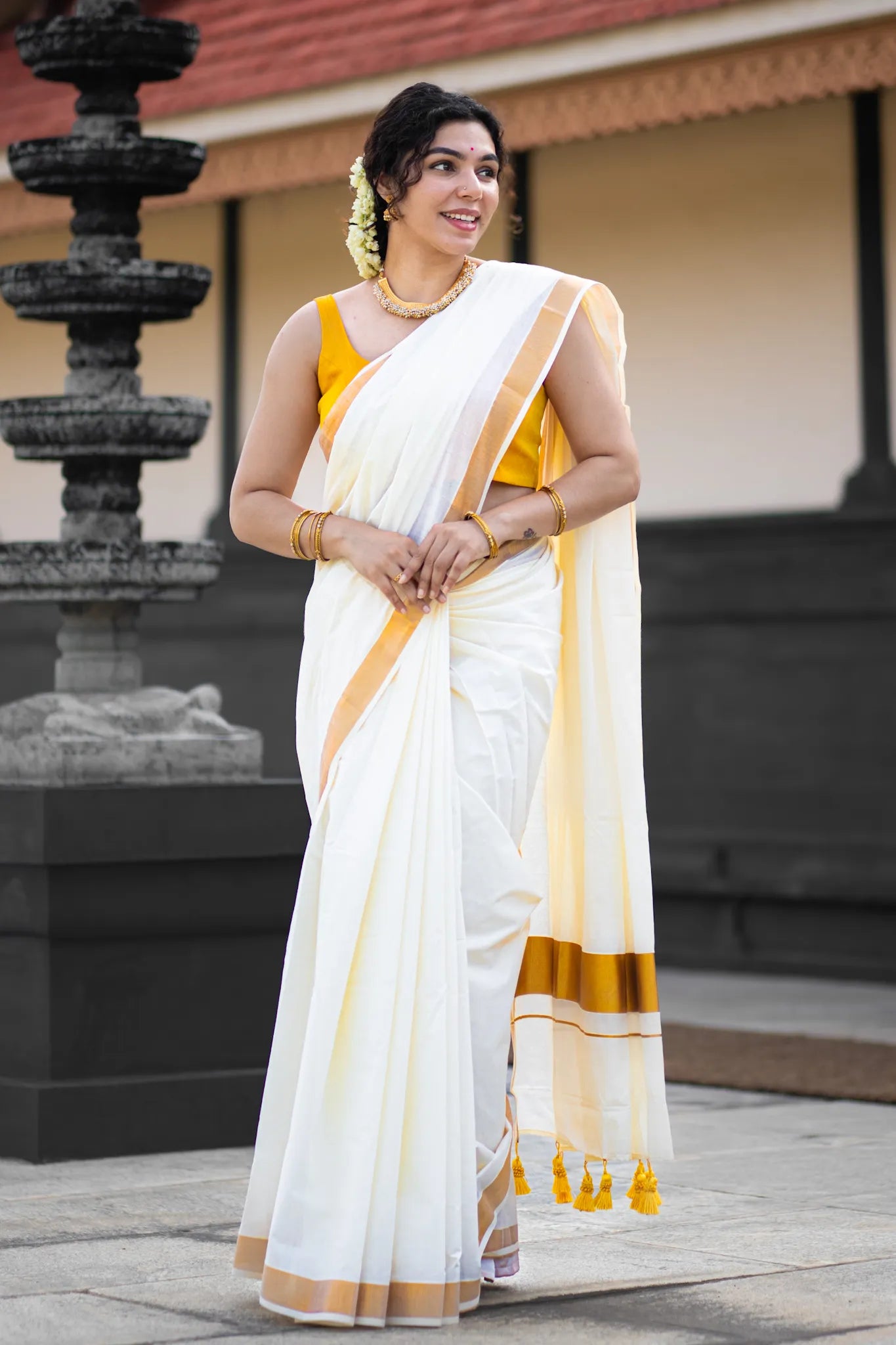 Dhathuvairi Kerala Kasavu Saree