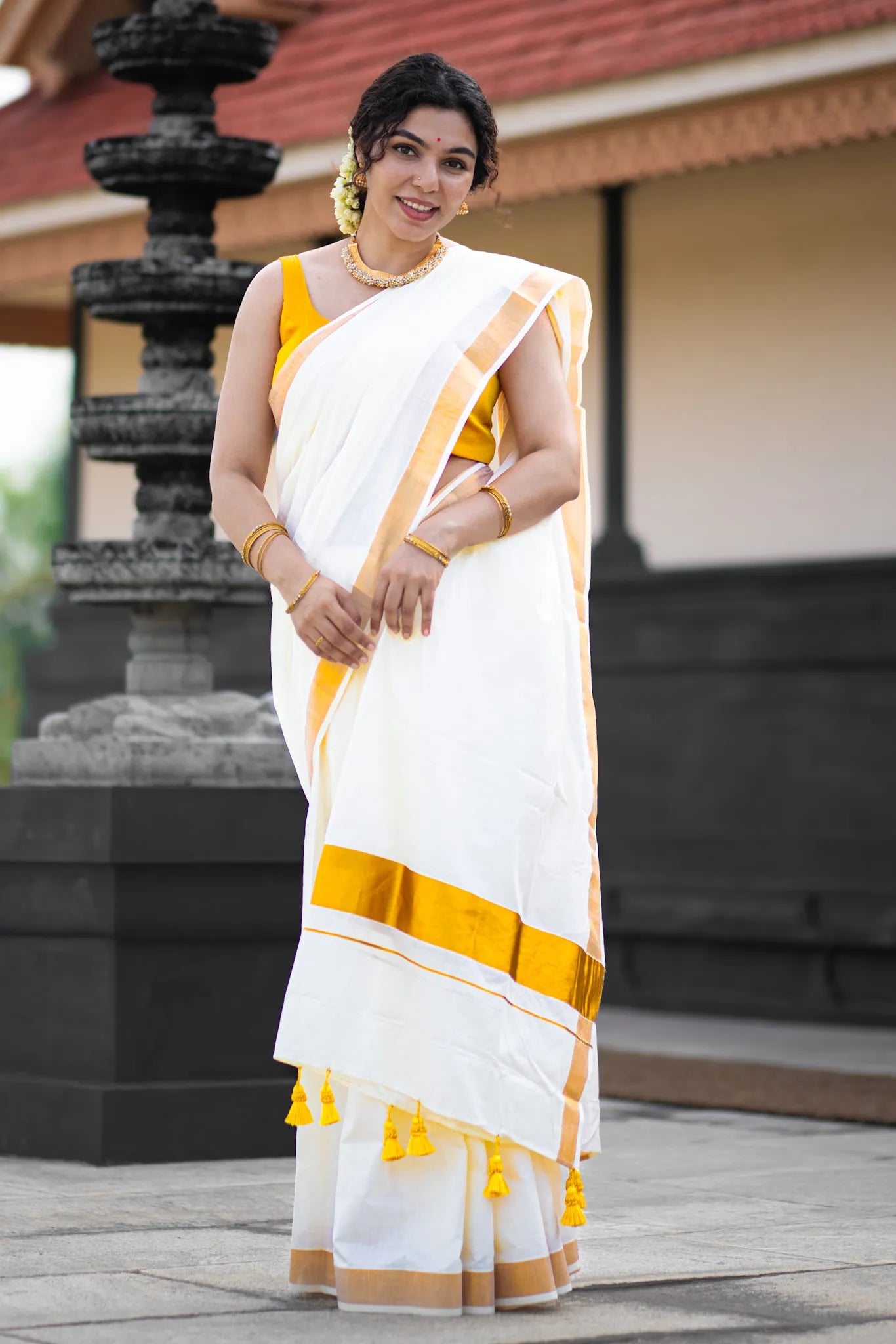 Dhathuvairi Kerala Kasavu Saree