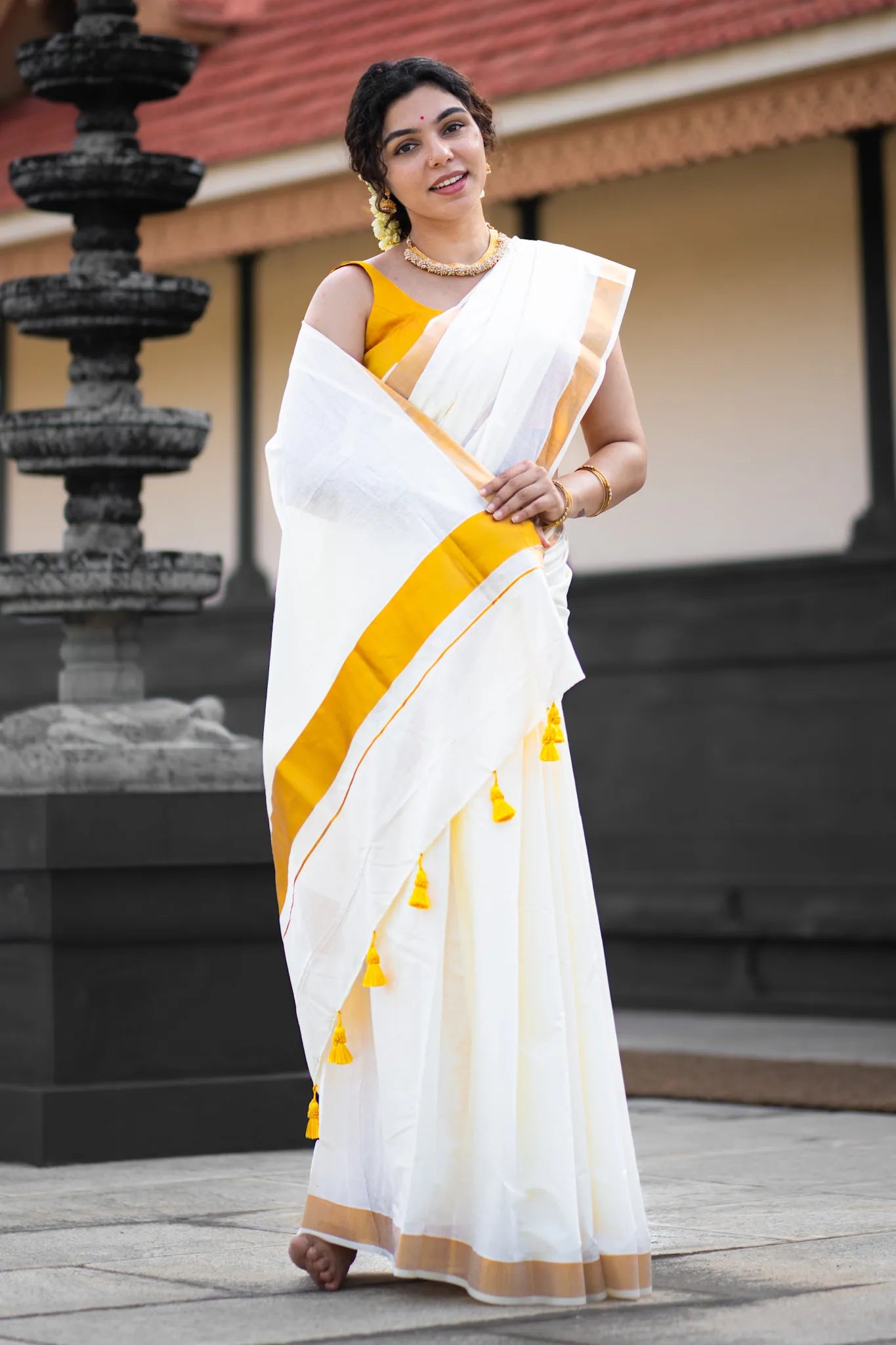 Dhathuvairi Kerala Kasavu Saree