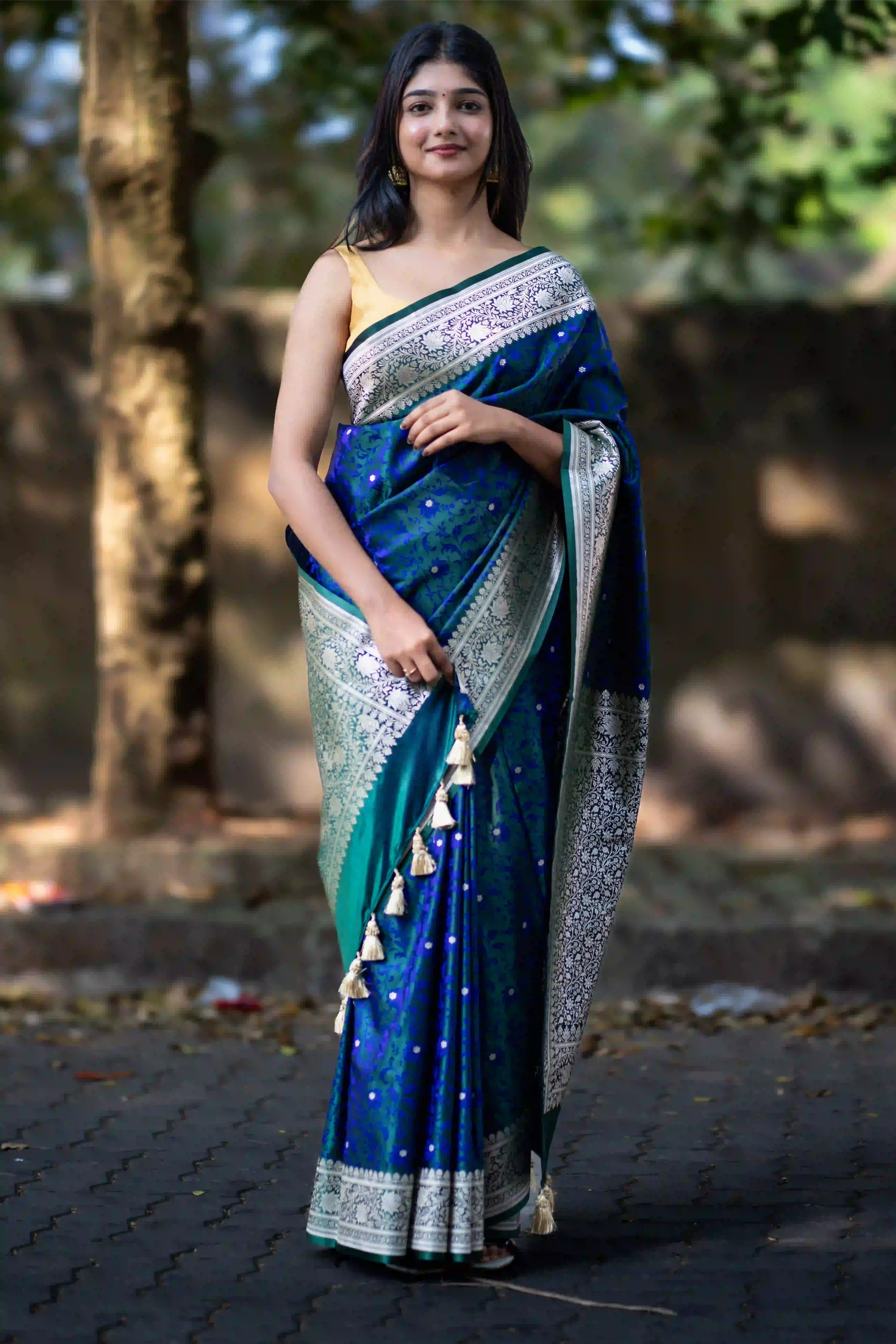 Elaris Emerald Blue Banarasi Silk Saree