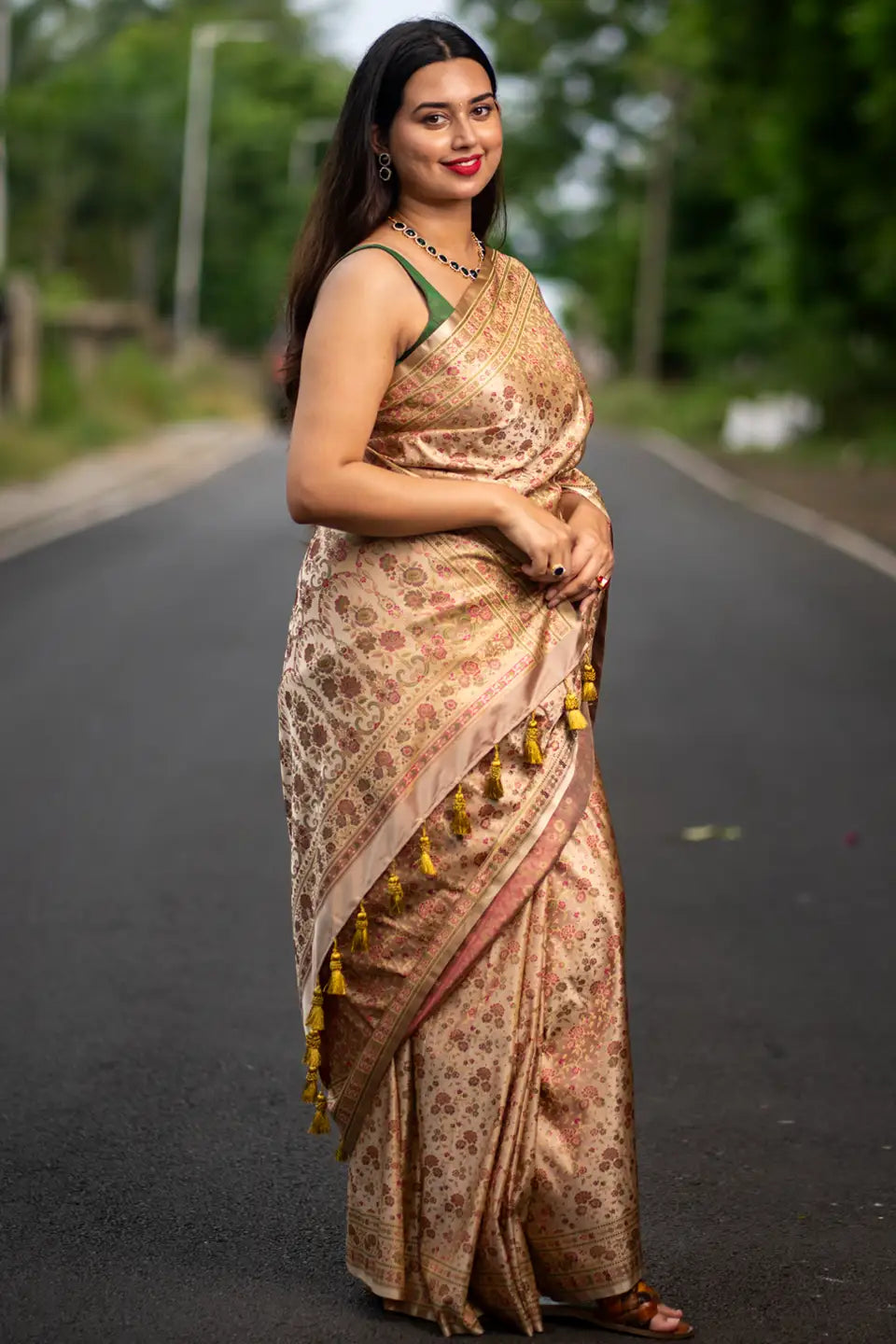 Floral-Pine-Brown-Jamawar-Katan-Banarasi-Silk-Saree-I-Love-Sarees