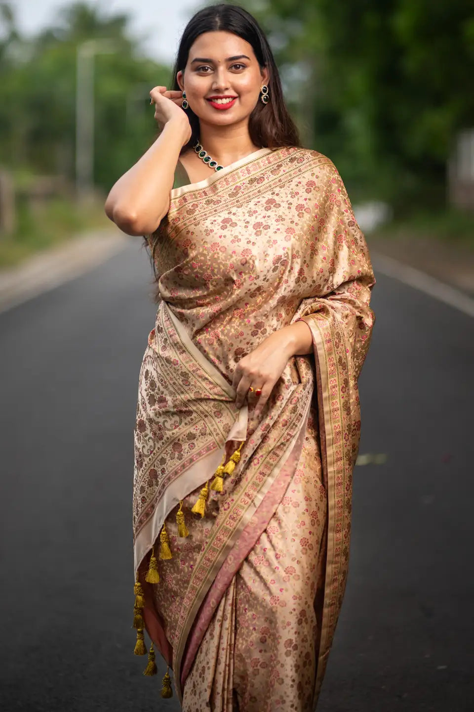 Floral-Pine-Brown-Jamawar-Katan-Banarasi-Silk-Saree-I-Love-Sarees