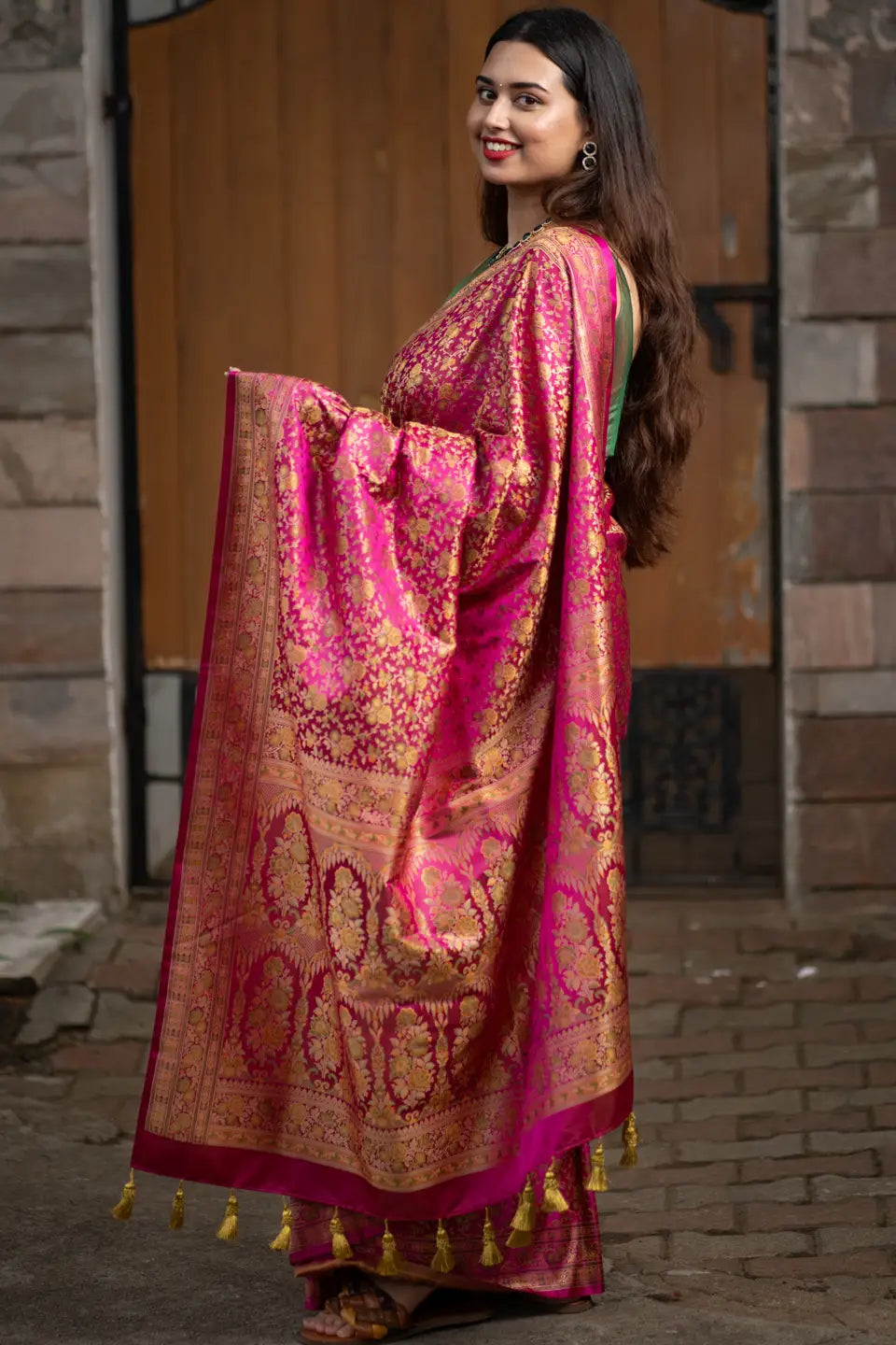 Floral-Pink-Jamawar-Katan-Banarasi-Silk-Saree-I-Love-Sarees
