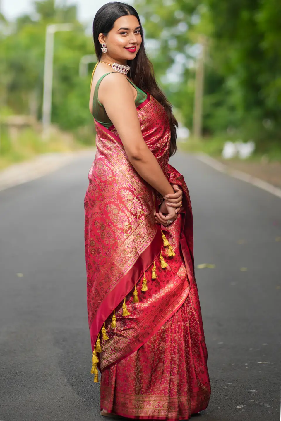 Floral-Ox-Blood-Red-Jamawar-Katan-Banarasi-Silk-Saree-I-Love-Sarees
