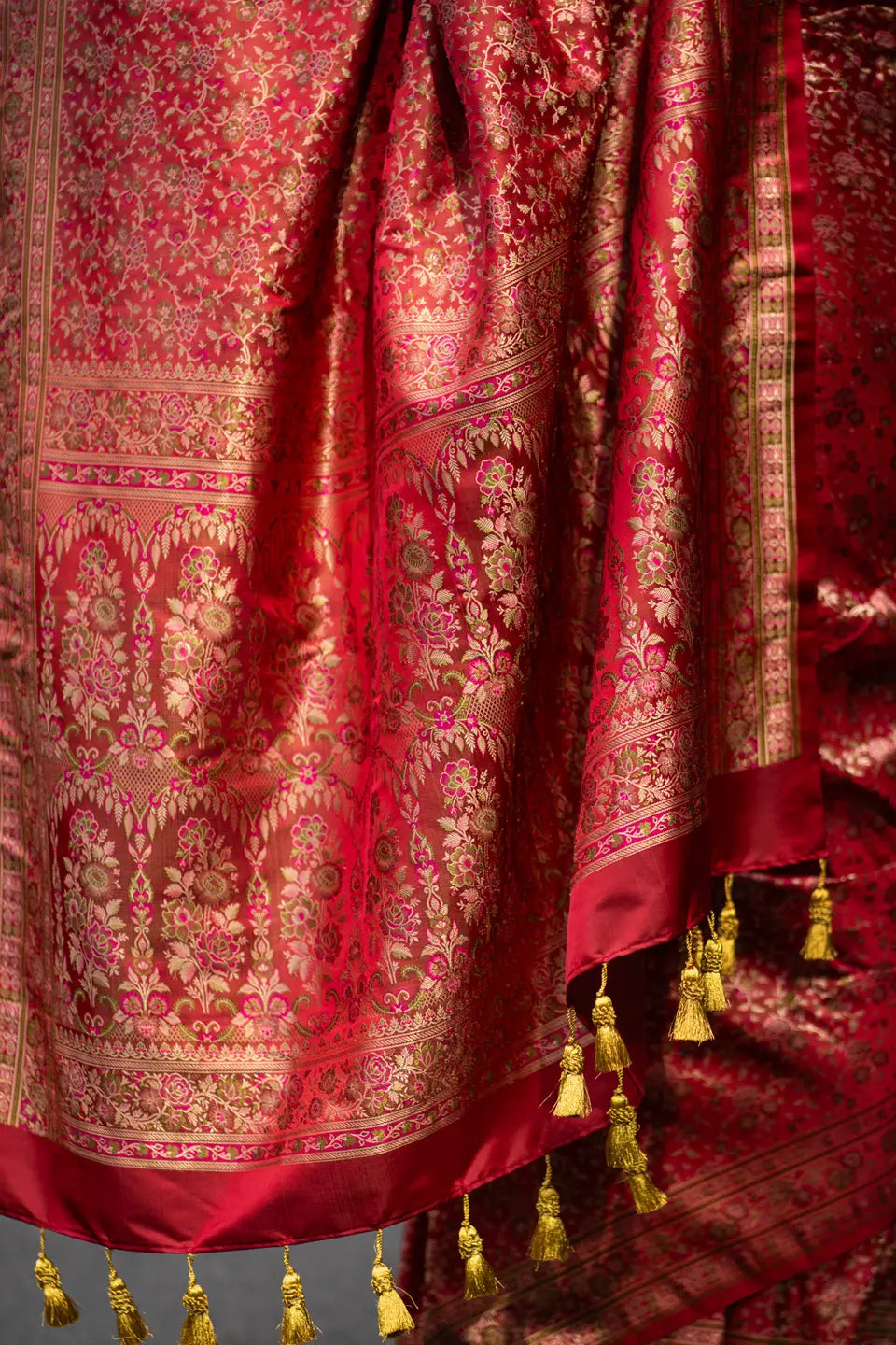 Floral-Ox-Blood-Red-Jamawar-Katan-Banarasi-Silk-Saree-I-Love-Sarees