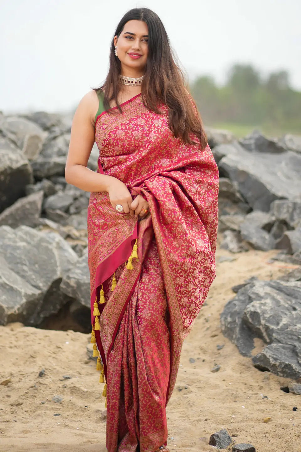 Floral-Ox-Blood-Red-Jamawar-Katan-Banarasi-Silk-Saree-I-Love-Sarees