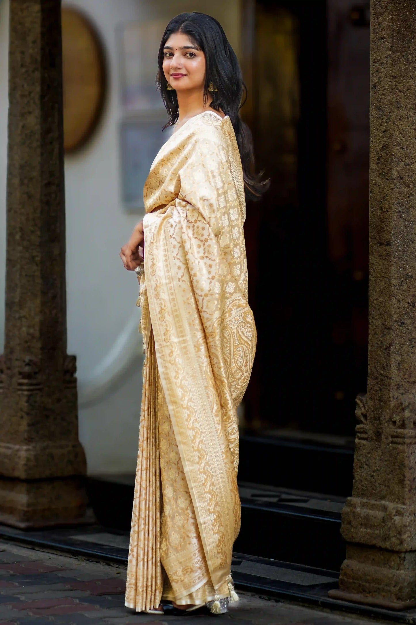 Suvarna Veil Pure Banarasi Silk Saree