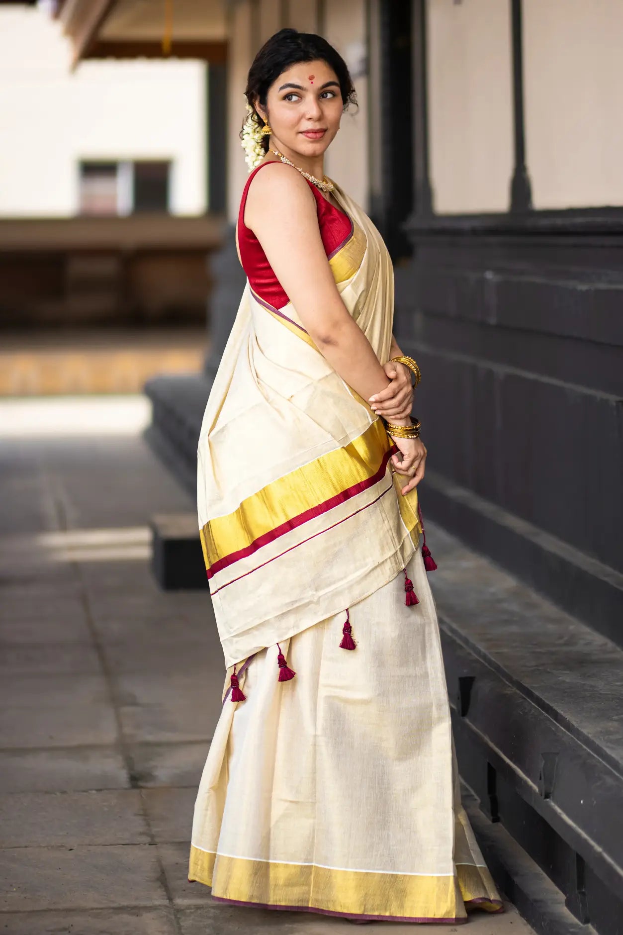 Jaladhi Kerala Kasavu Saree