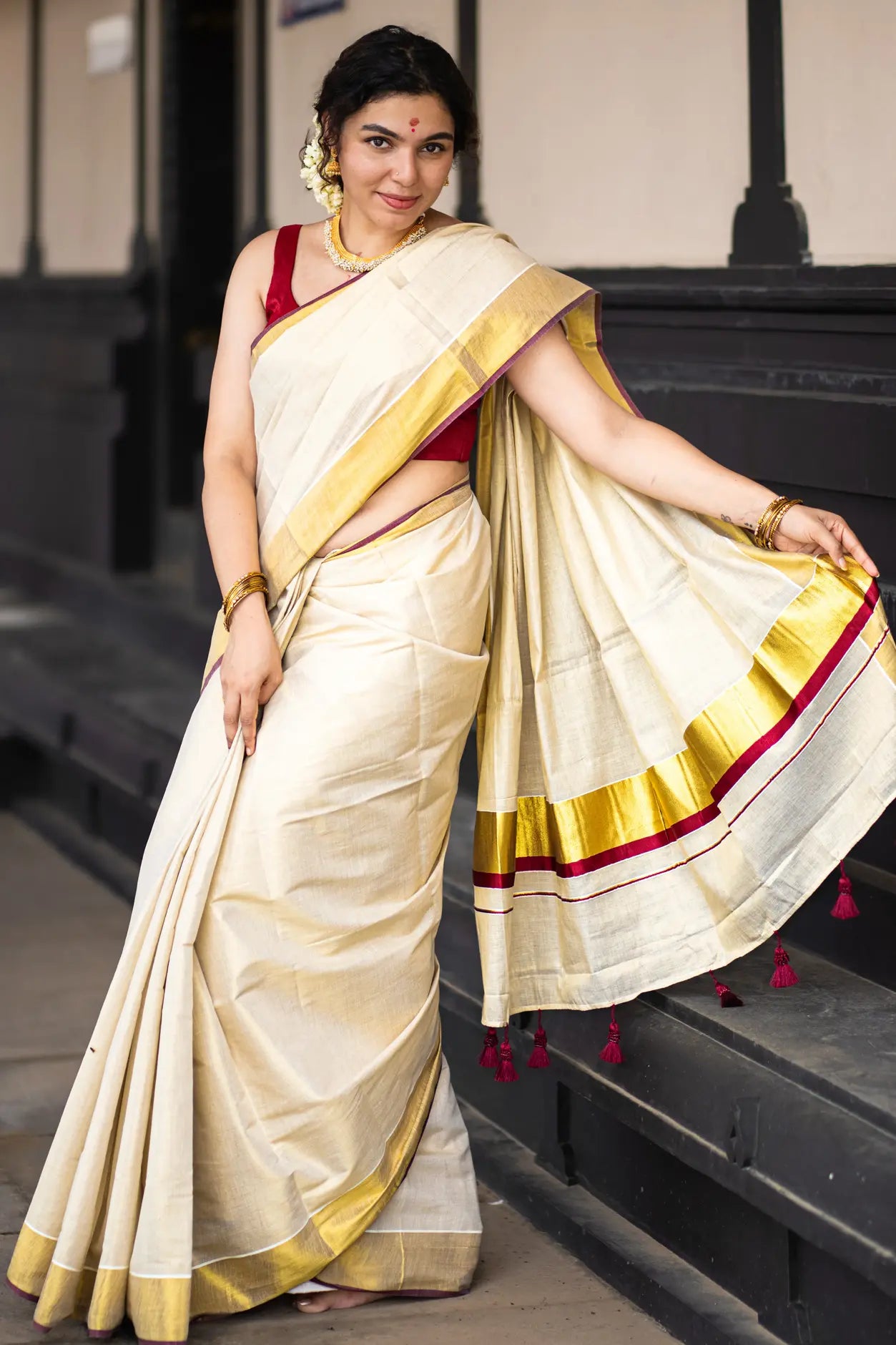 Jaladhi Kerala Kasavu Saree