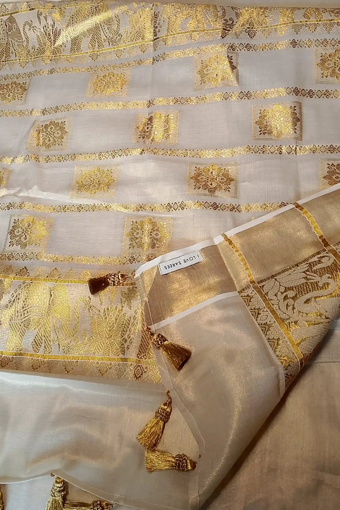 Karnaki Aana Kerala Kasavu saree
