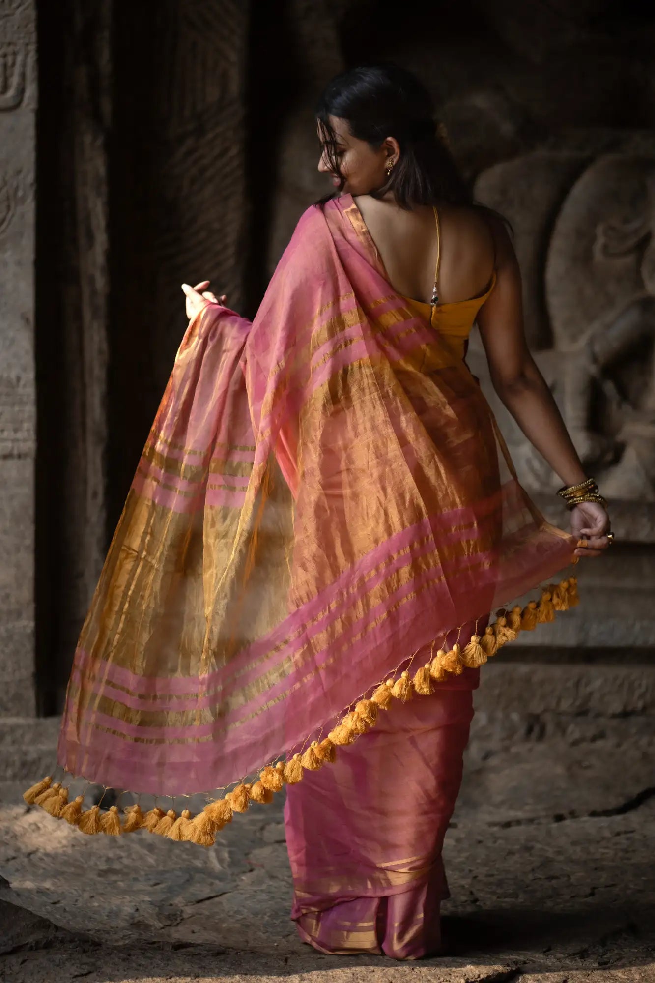 Buy Online Pink Handloom Kanjivaram Saree in USA |Golden Zari Border – Pure  Elegance