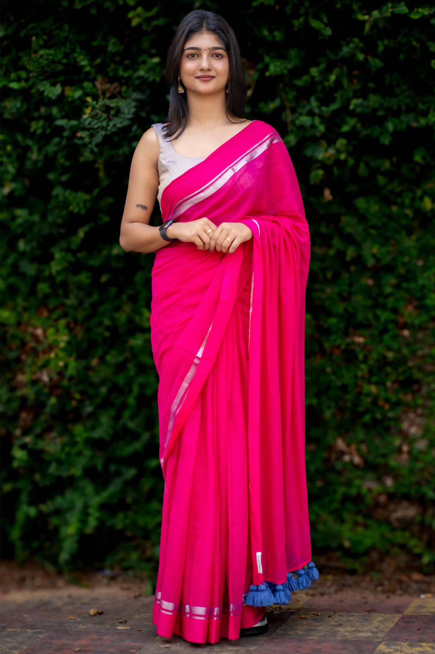 Rani Neela Cotton Zari Saree
