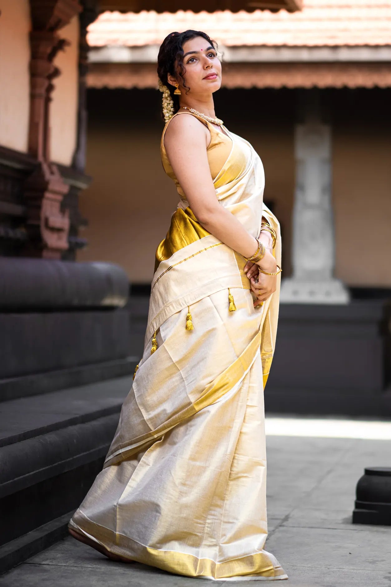 Sumukhi Kerala Kasavu Saree