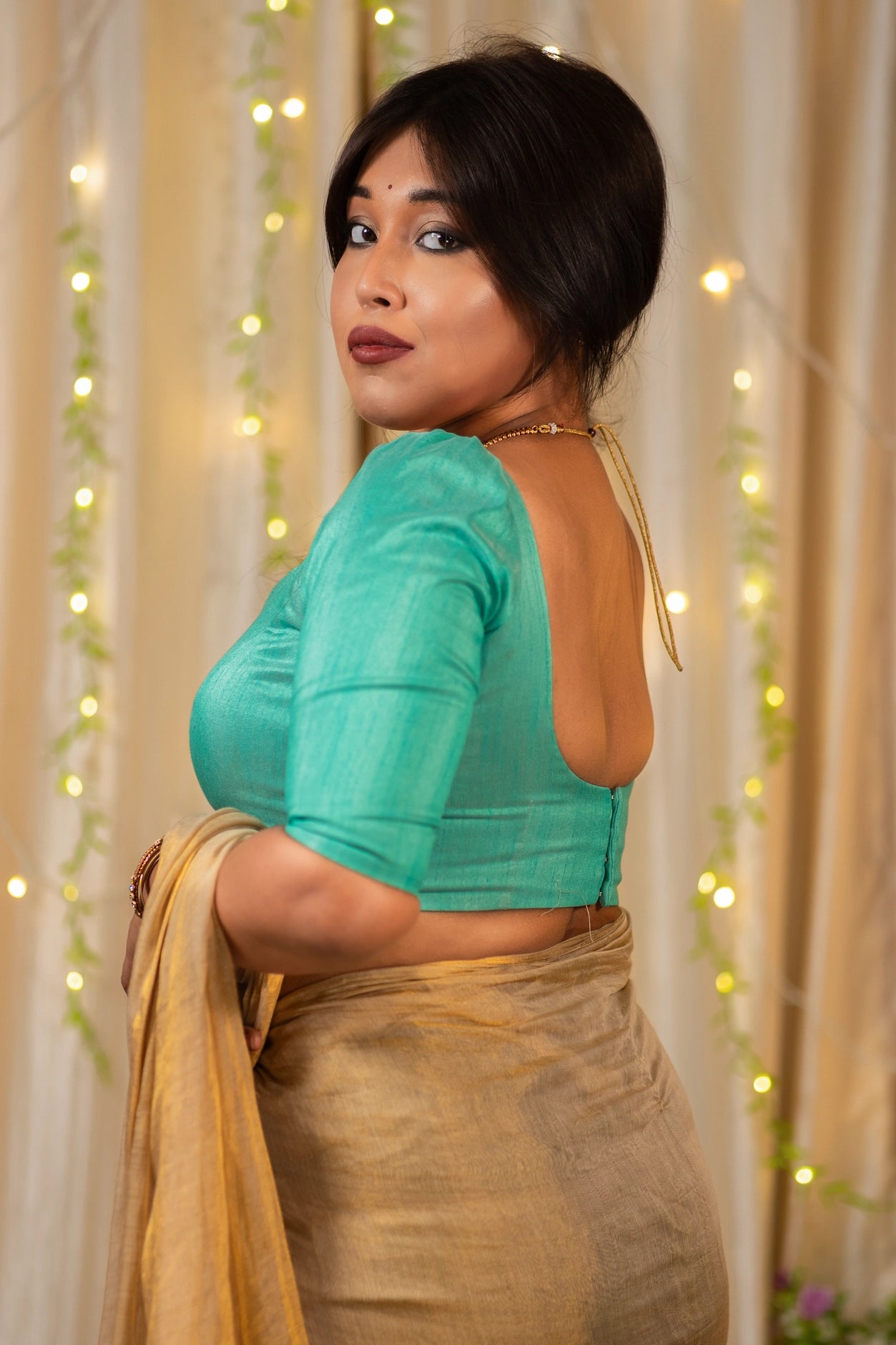 Teal-Green-Traditional-Puff-Sleeve-Blouse-for-Saree