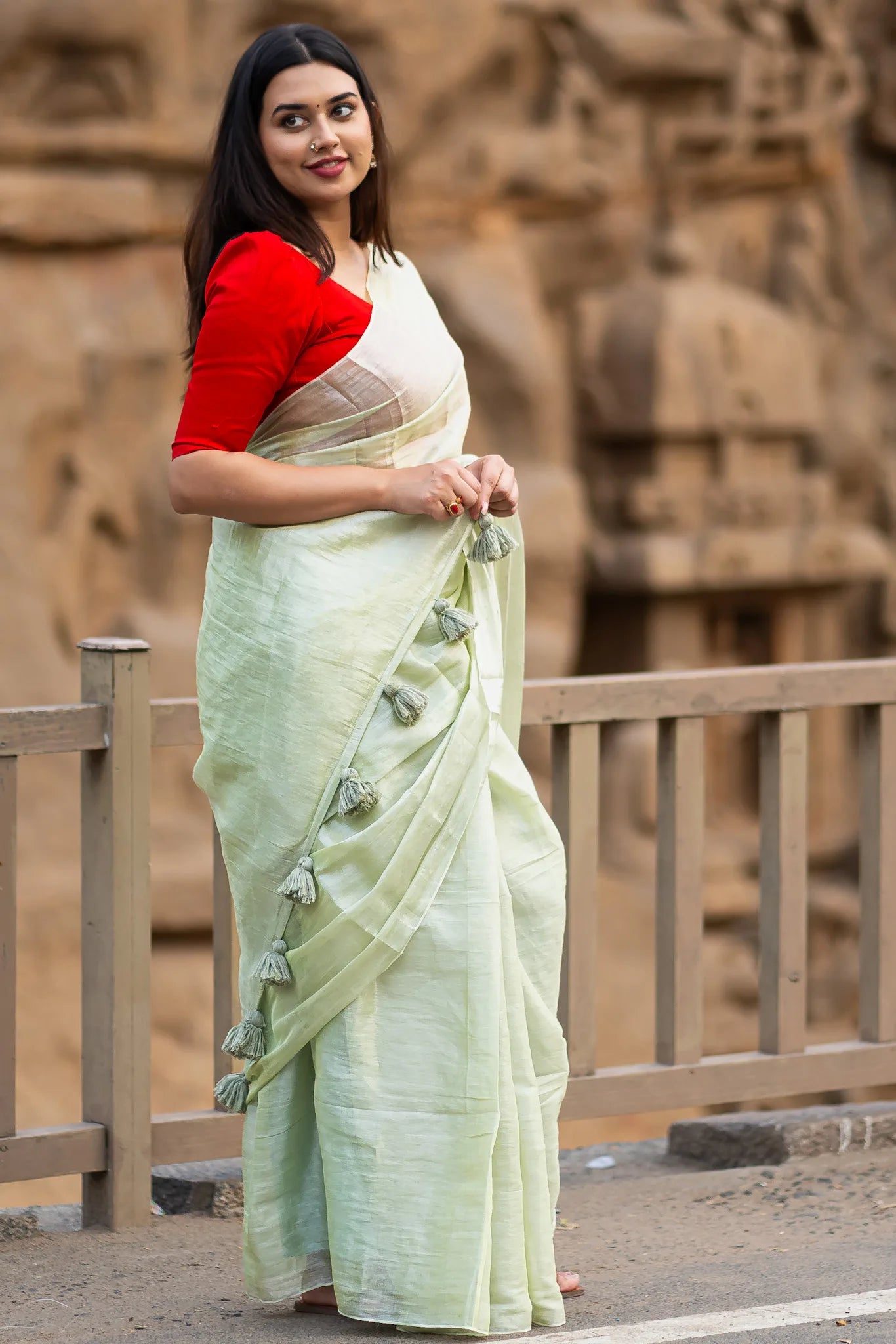 Urmi-Silver-Tissue-Cotton-Saree