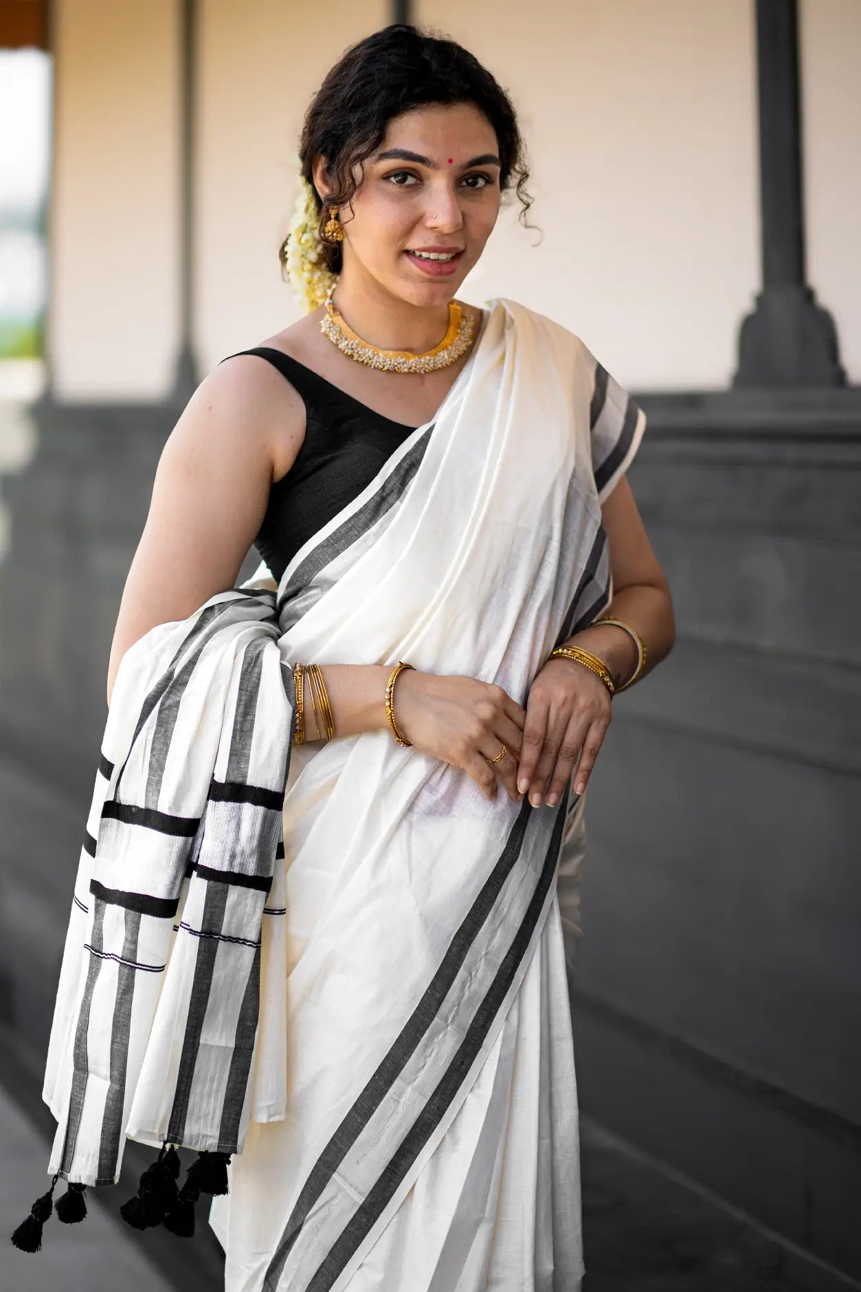 Yavanika Kerala Kasavu Saree