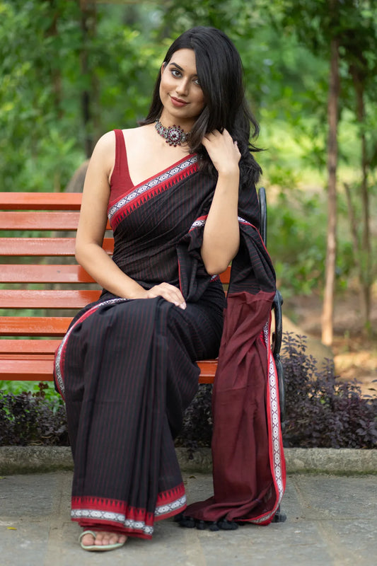 Black Saree with Red Border - Handloom Cotton Saree - I Love Sarees