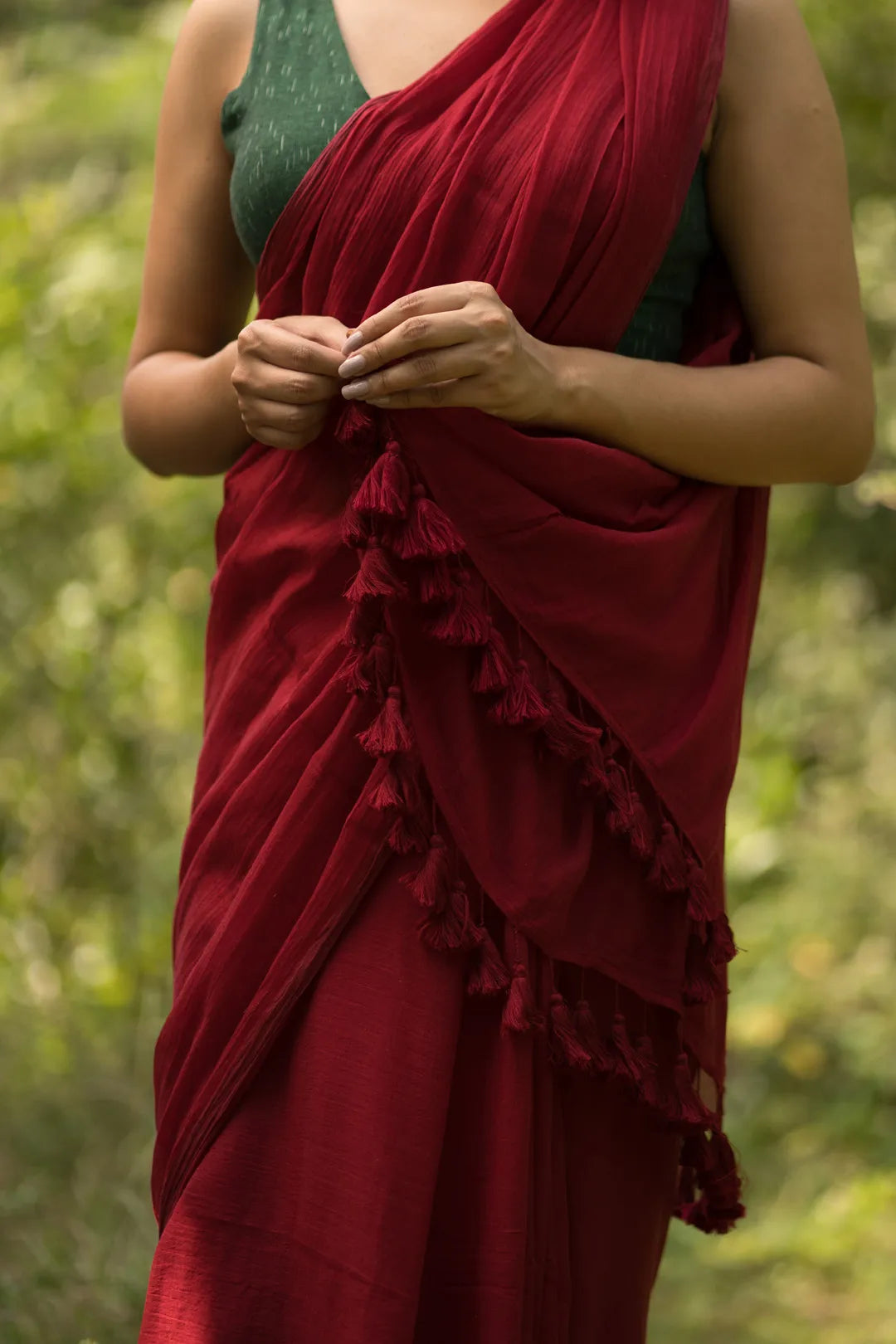 Plain Maroon colour Handloom Cotton Saree with tassels - I Love Sarees